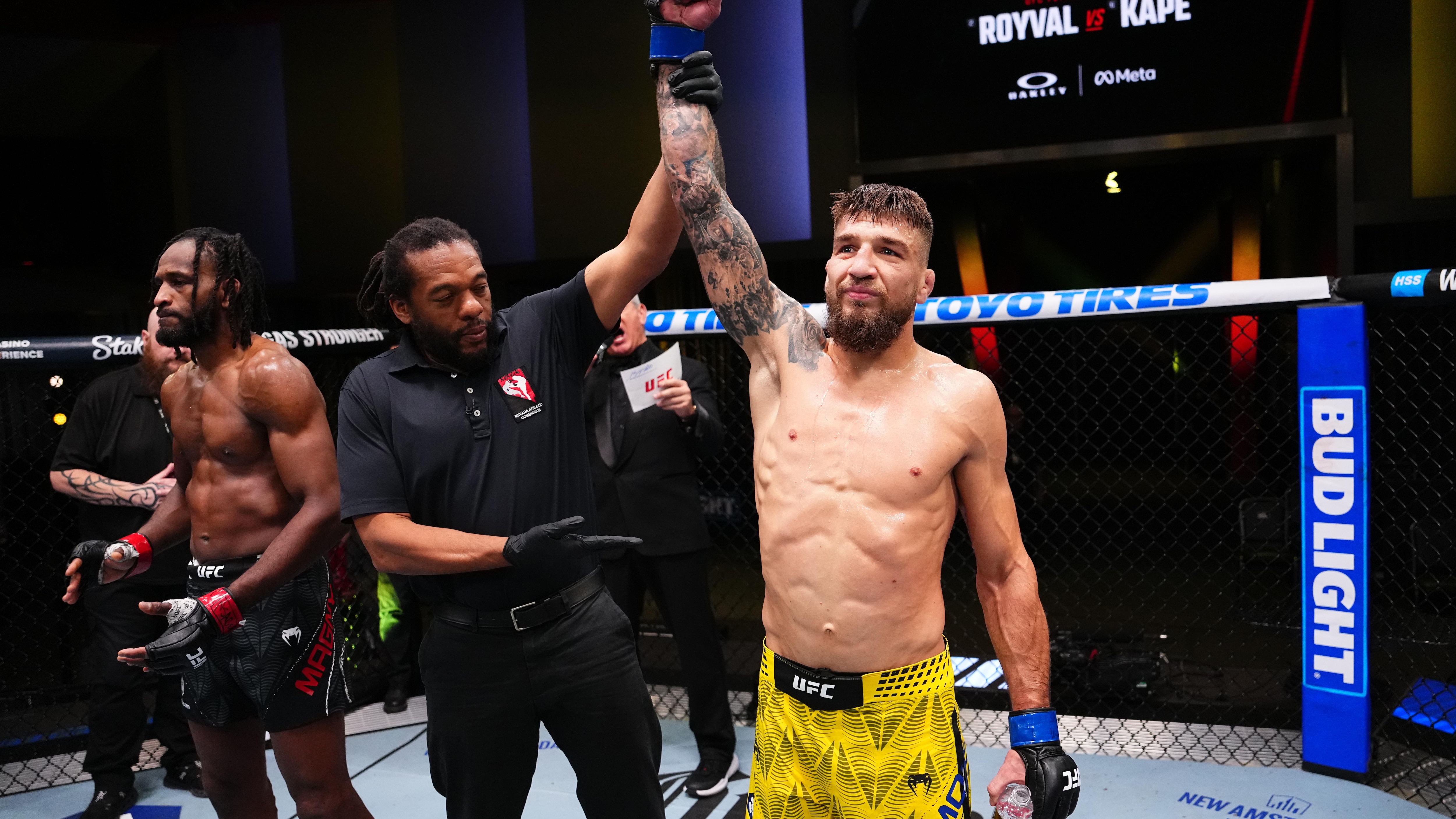 UFC Fight Night: Magny v Amosov