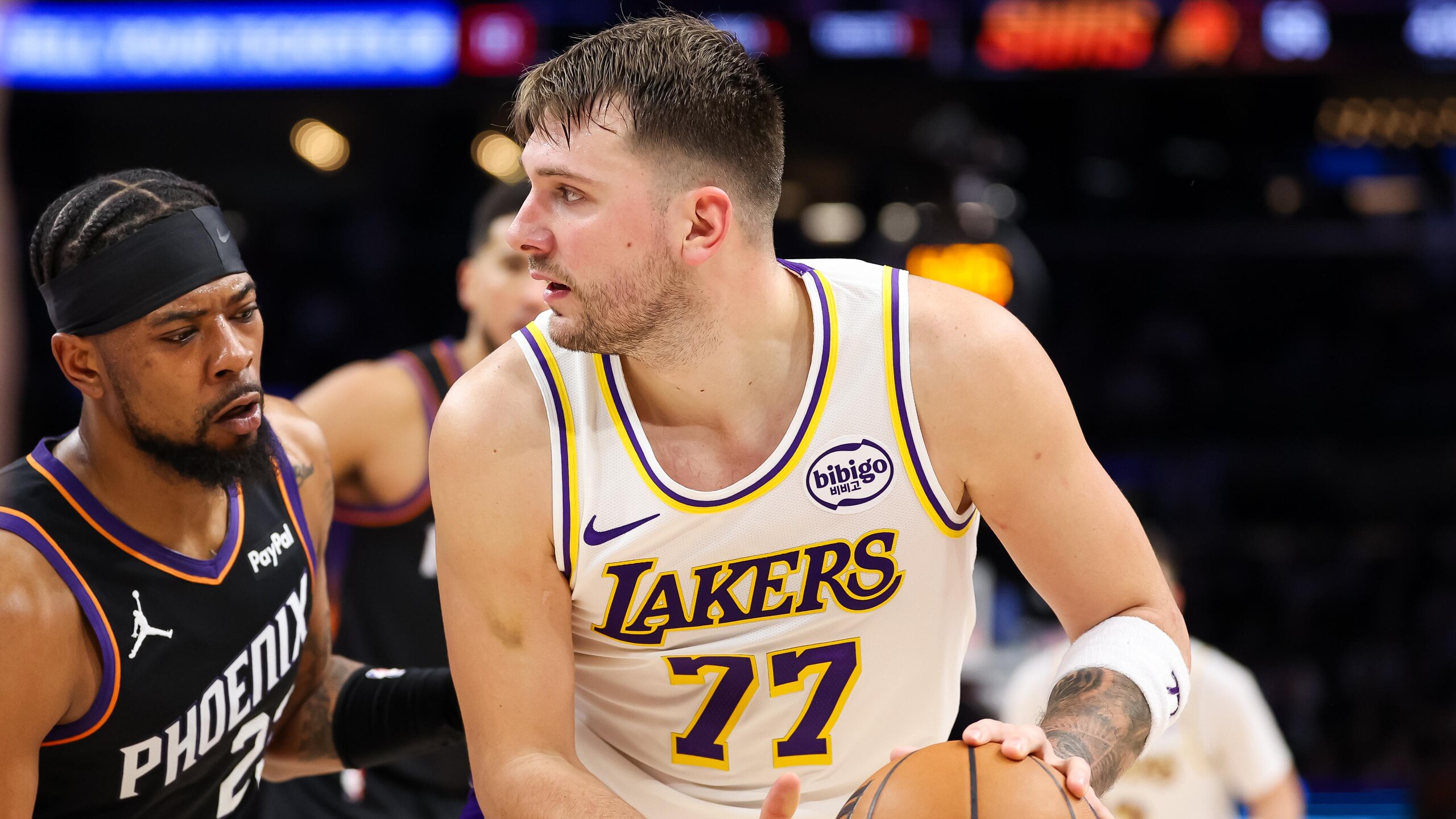 Los Angeles Lakers v Phoenix Suns