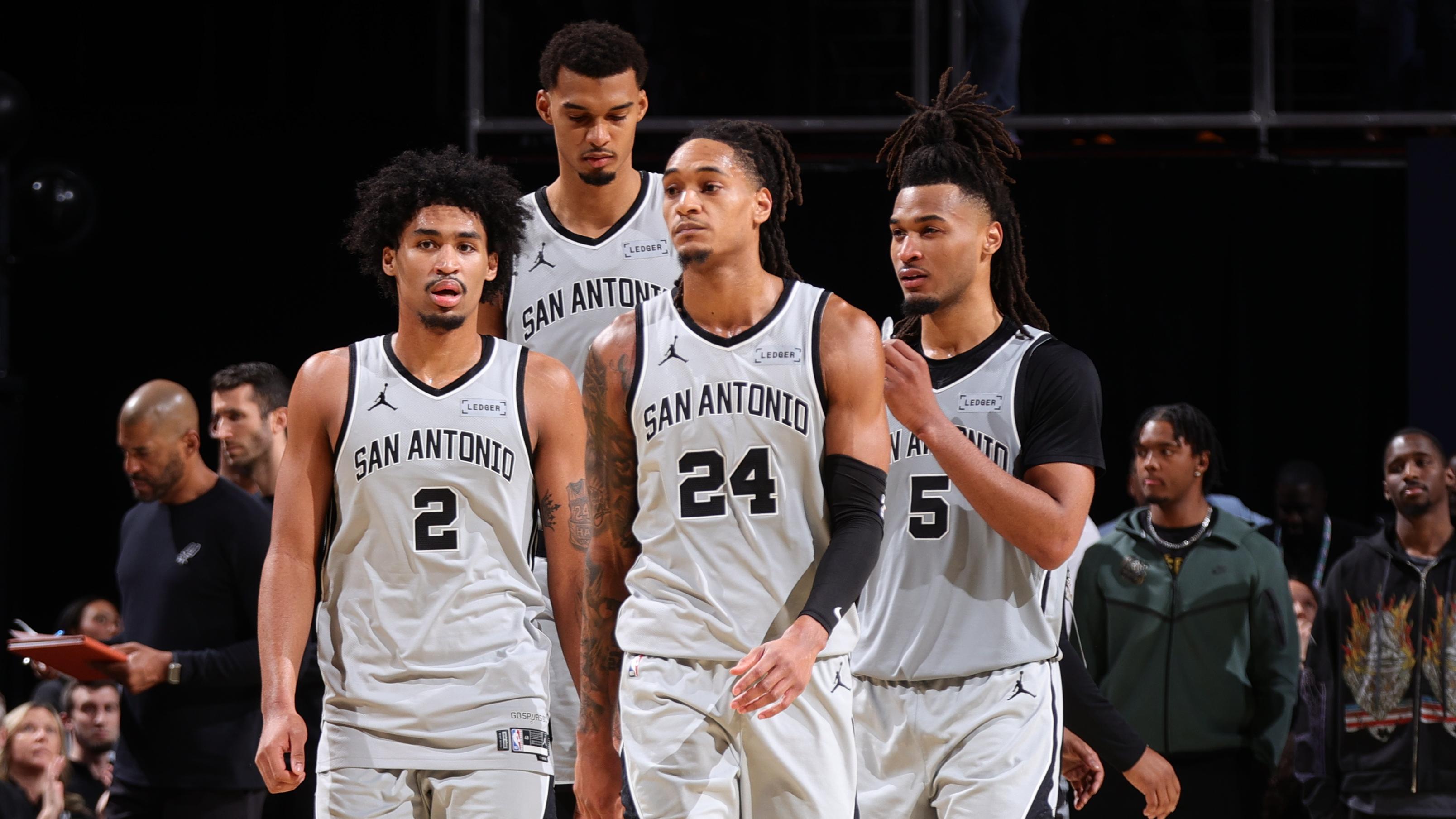 San Antonio Spurs v New York Knicks: Emirates NBA Cup - Final