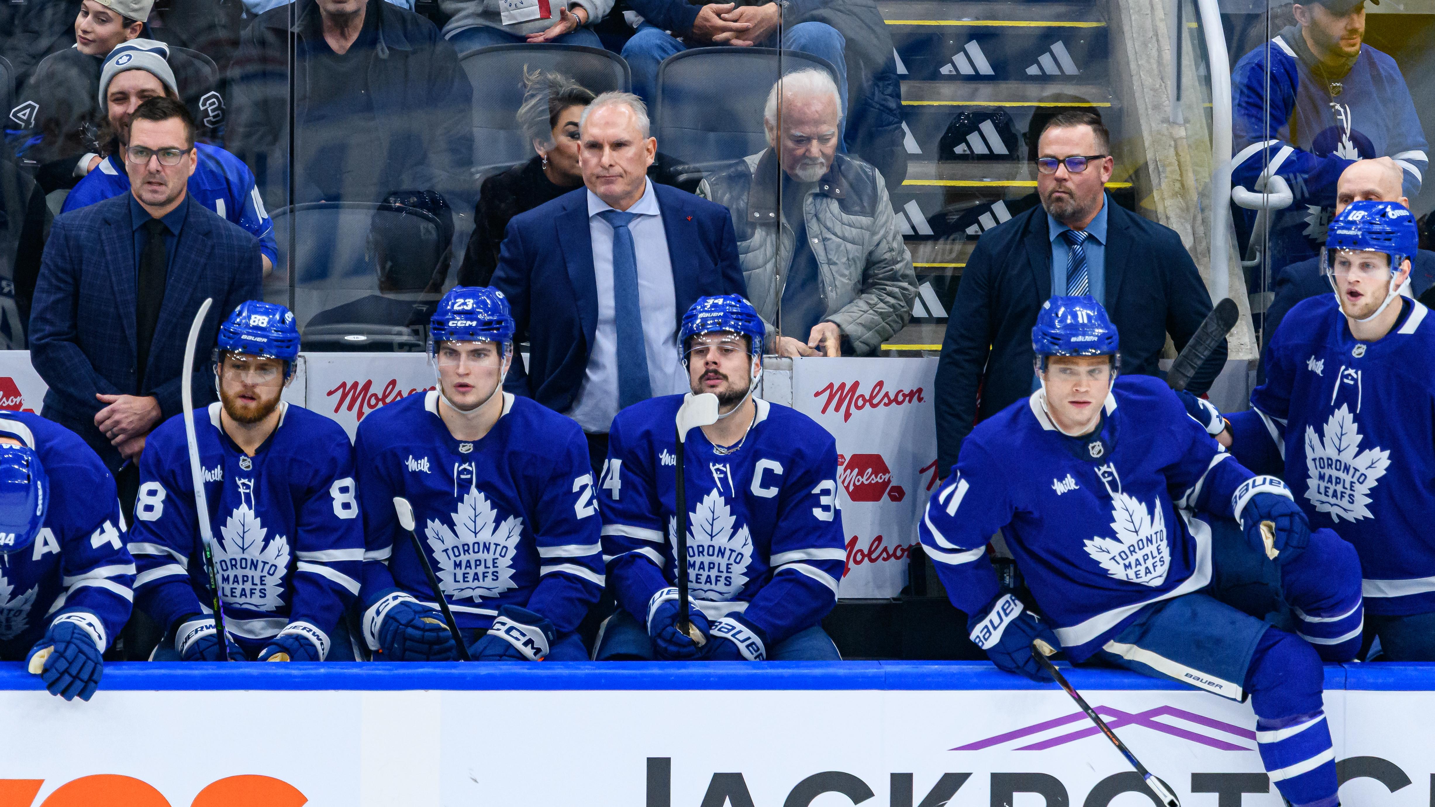NHL: DEC 16 Blackhawks at Maple Leafs