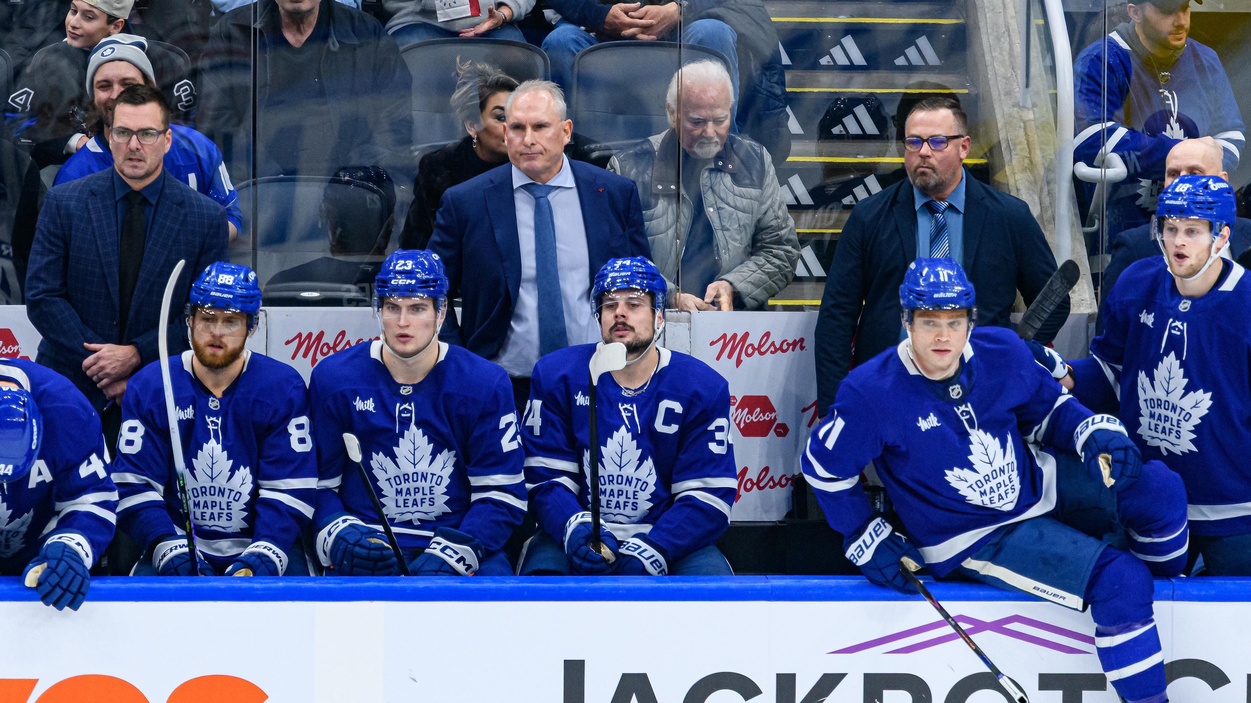 NHL: DEC 16 Blackhawks at Maple Leafs
