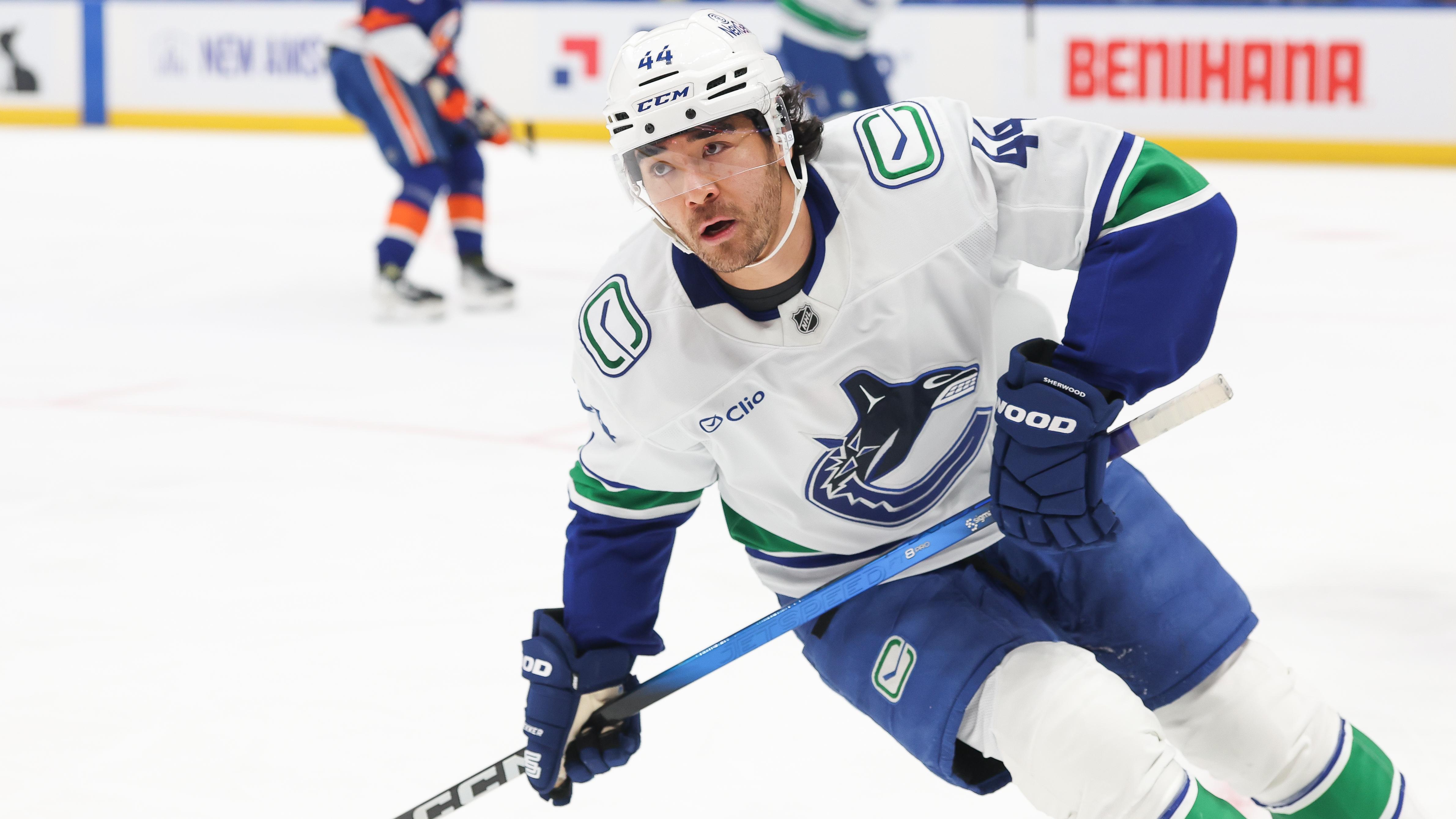 Vancouver Canucks v New York Islanders