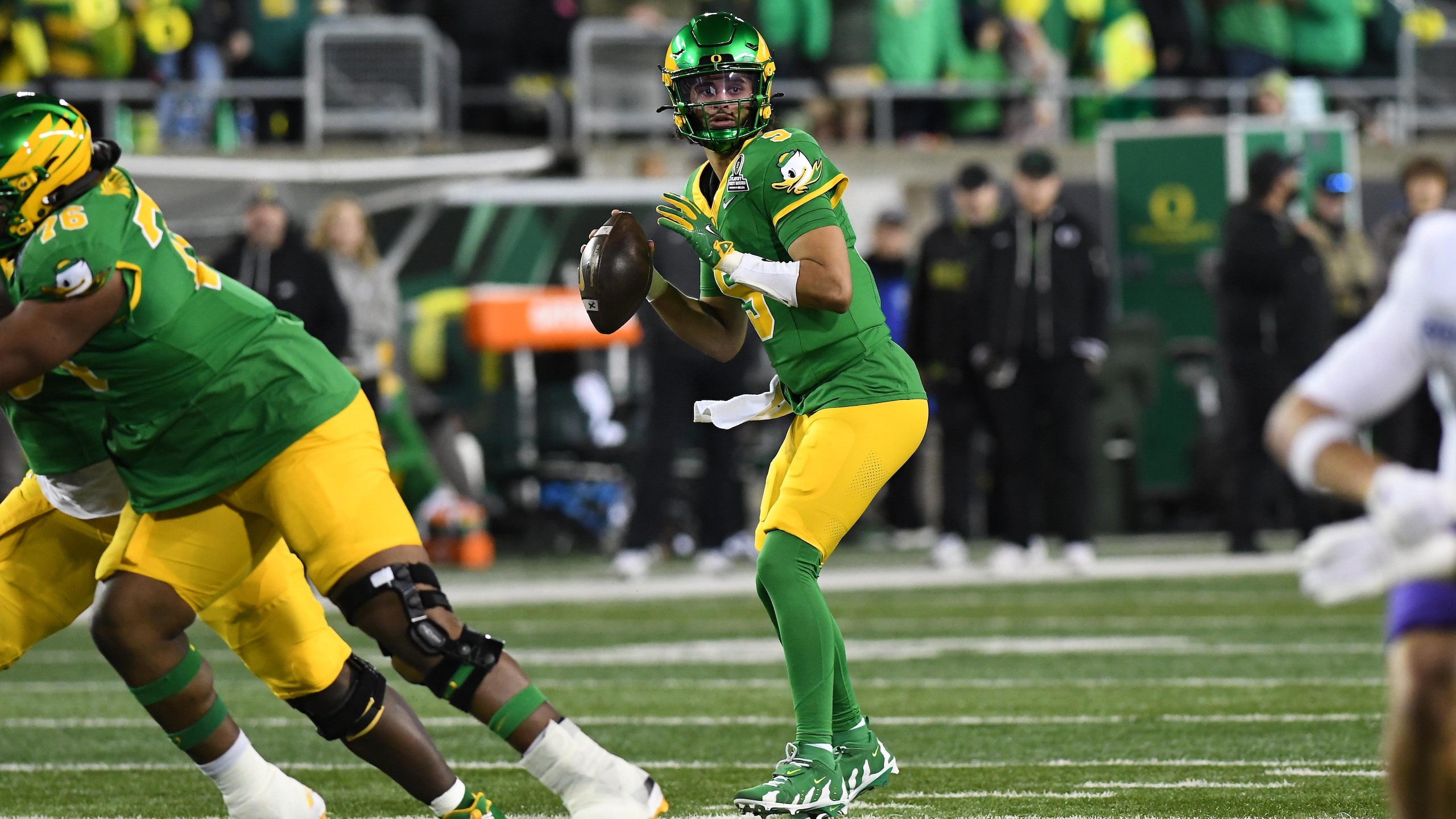 COLLEGE FOOTBALL: DEC 20 College Football Playoff First Round Game James Madison at Oregon