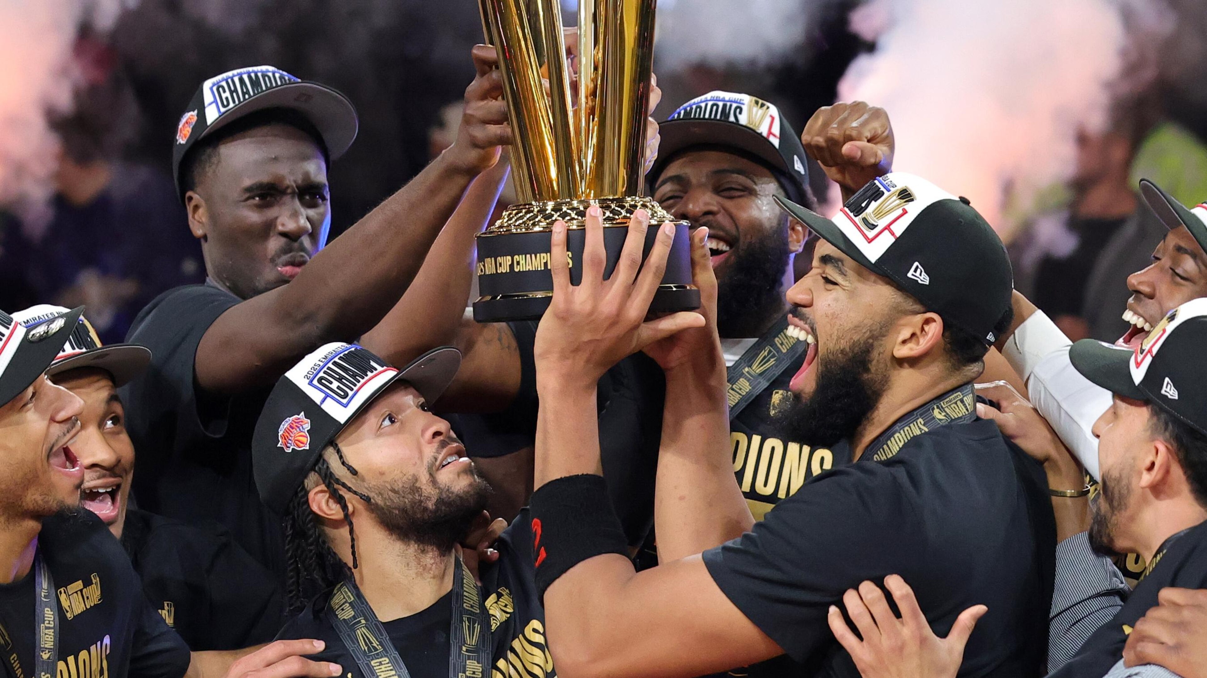 San Antonio Spurs v New York Knicks: Emirates NBA Cup - Final San Antonio Spurs v New York Knicks: Emirates NBA Cup - Final