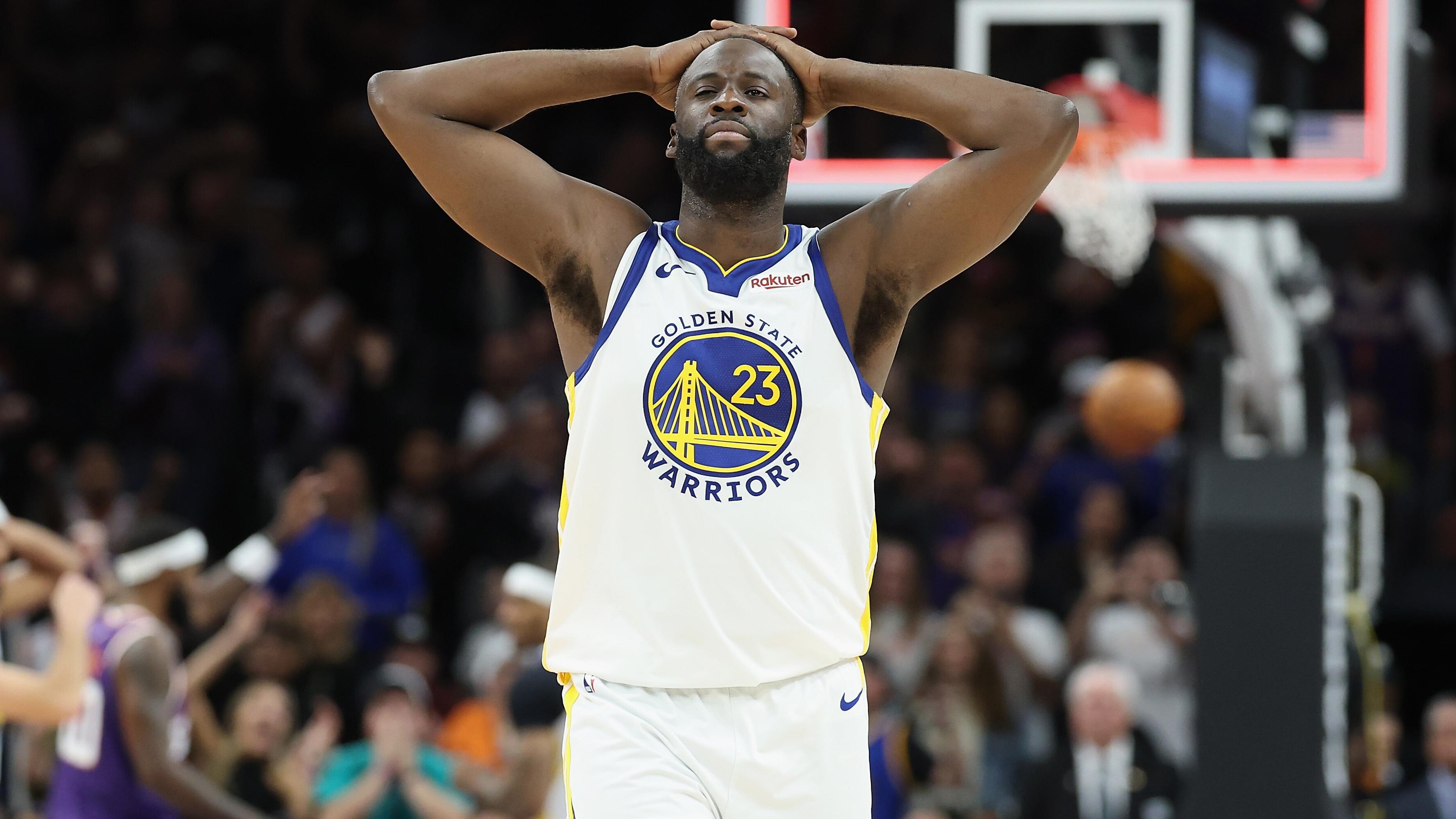 Warriors' Draymond Green Ejected for Shoving Suns' Collin Gillespie,  Arguing with Ref