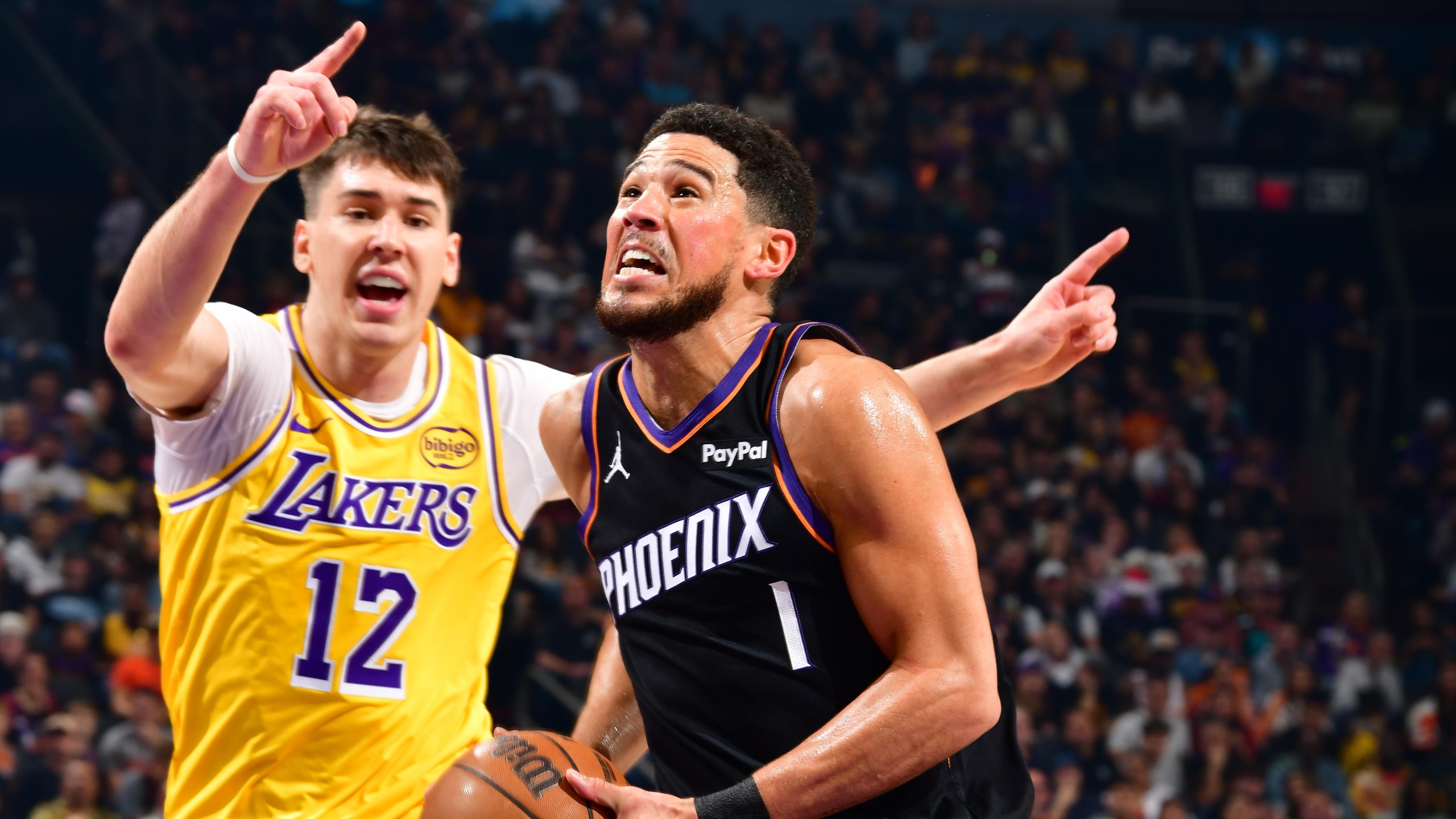 Los Angeles Lakers v Phoenix Suns