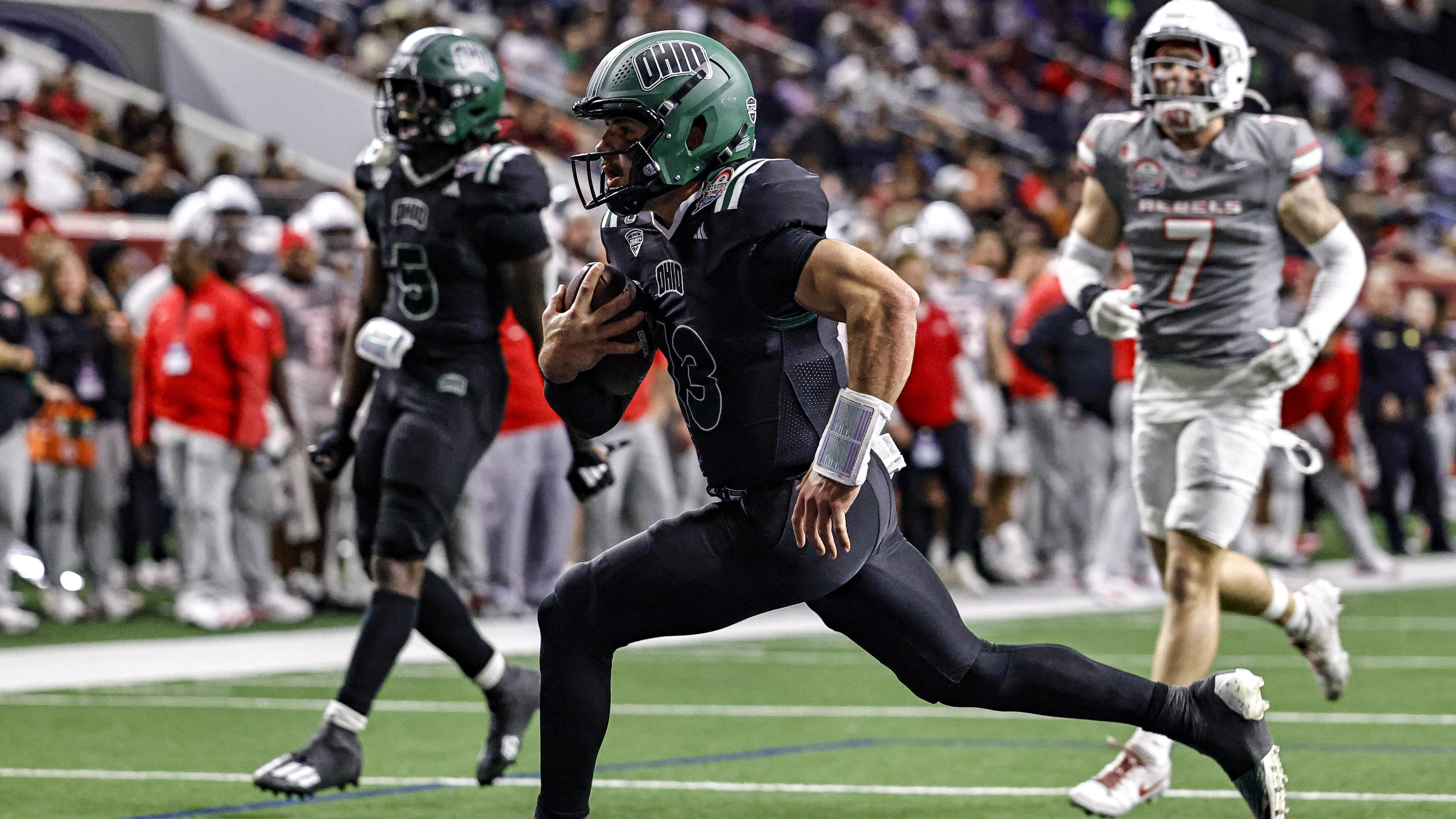 COLLEGE FOOTBALL: DEC 23 Scooter's Coffee Frisco Bowl UNLV vs Ohio