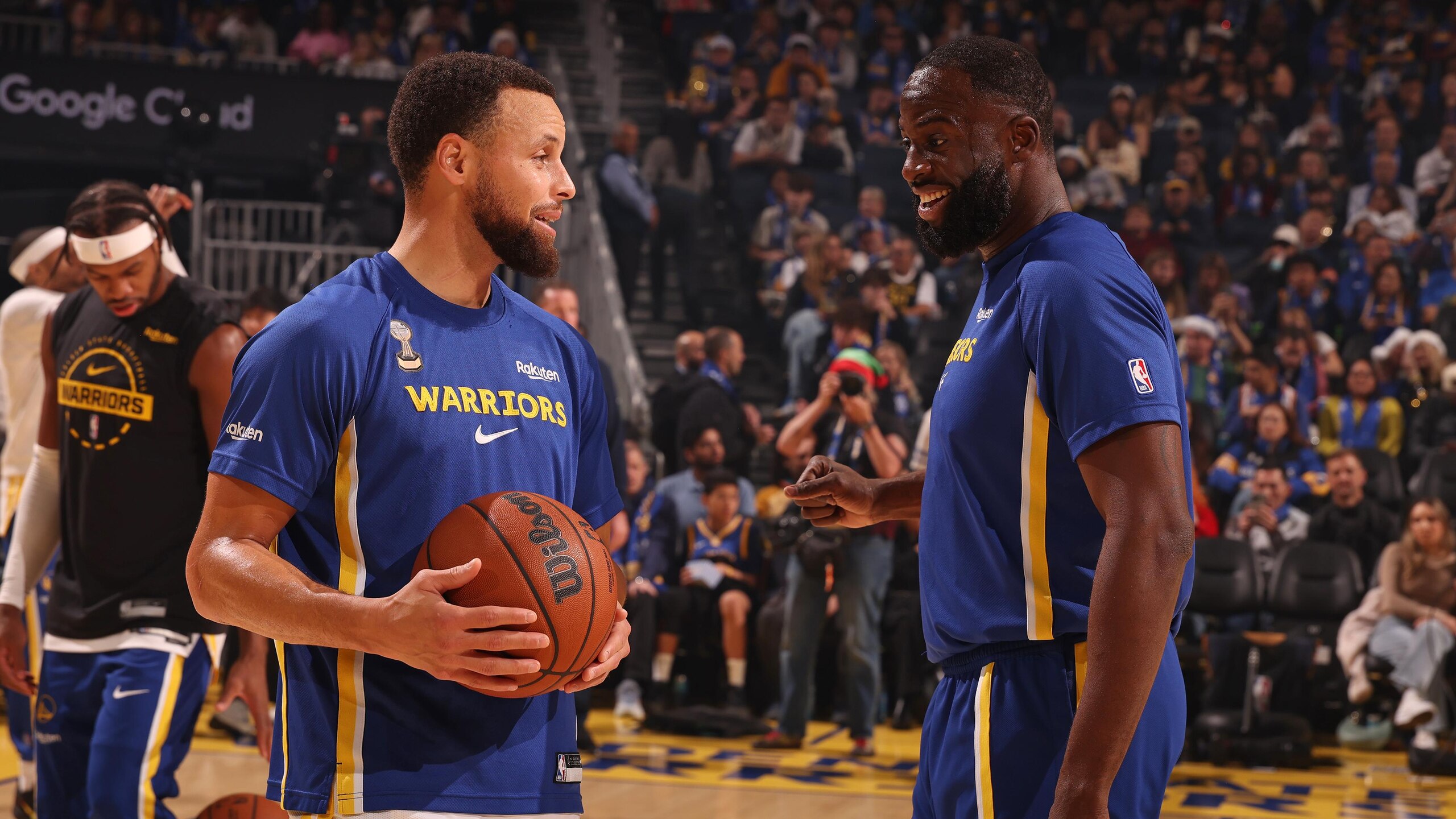 Dallas Mavericks v Golden State Warriors