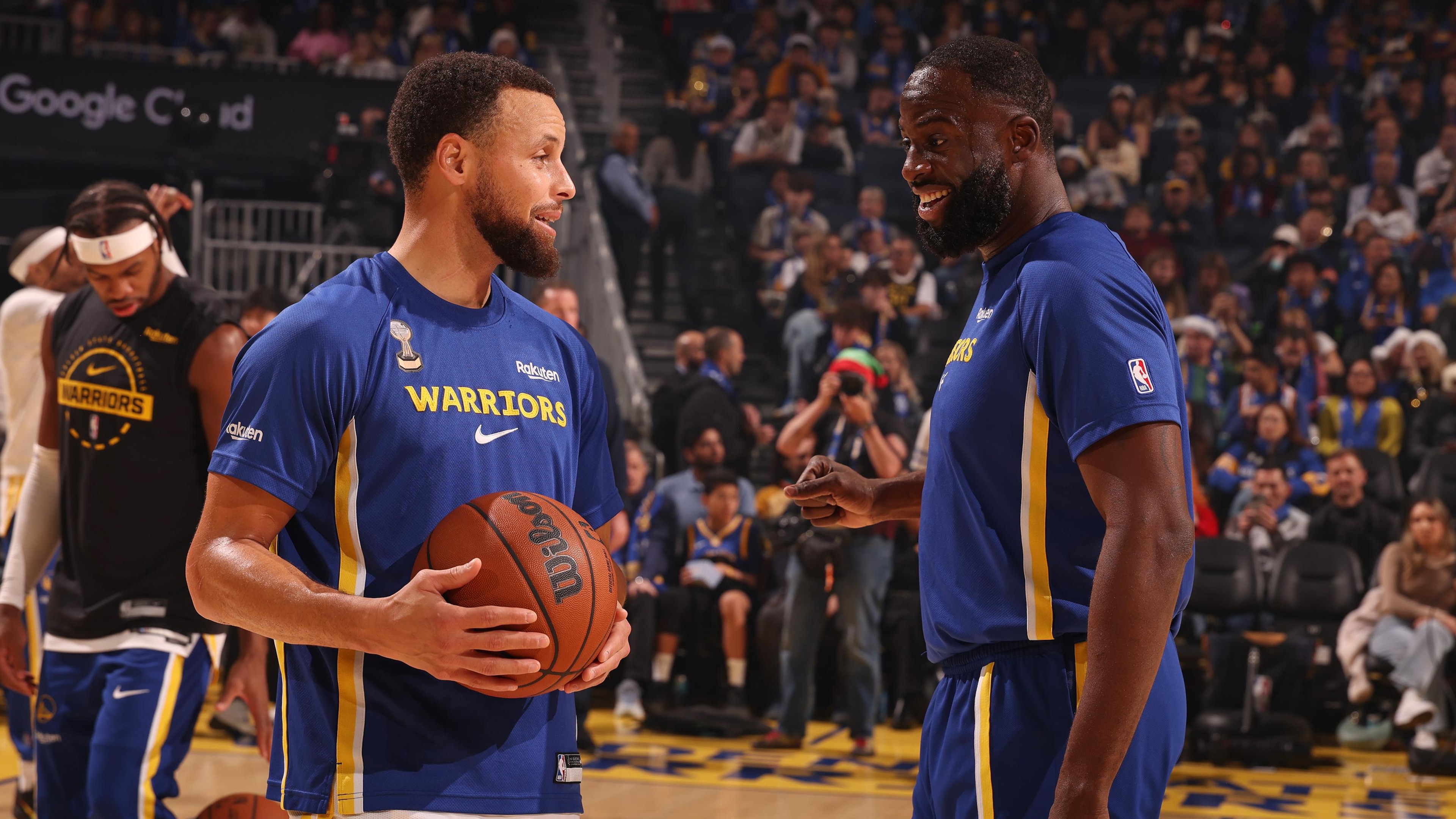 Dallas Mavericks v Golden State Warriors