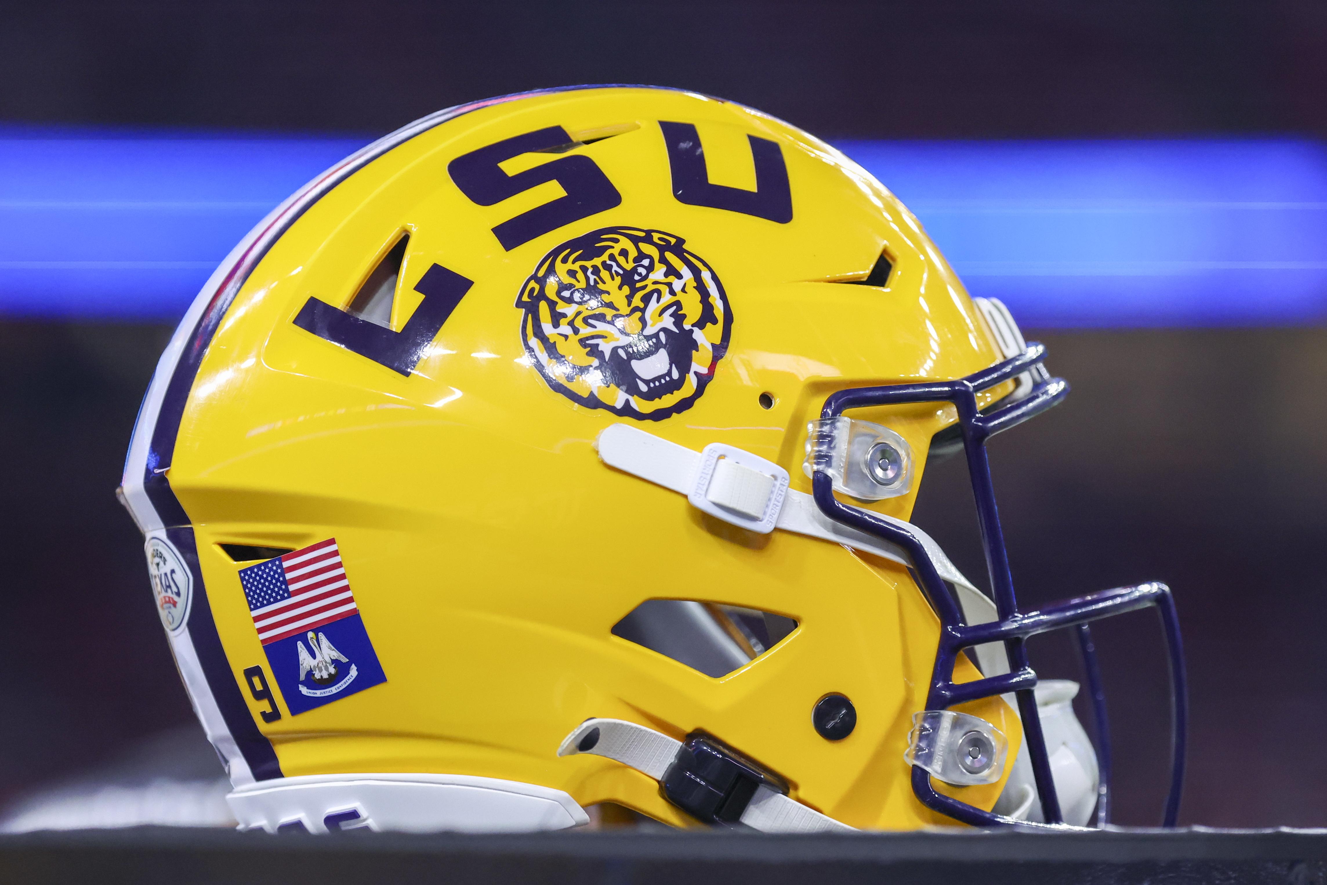 COLLEGE FOOTBALL: DEC 27 Kinder's Texas Bowl LSU vs Houston
