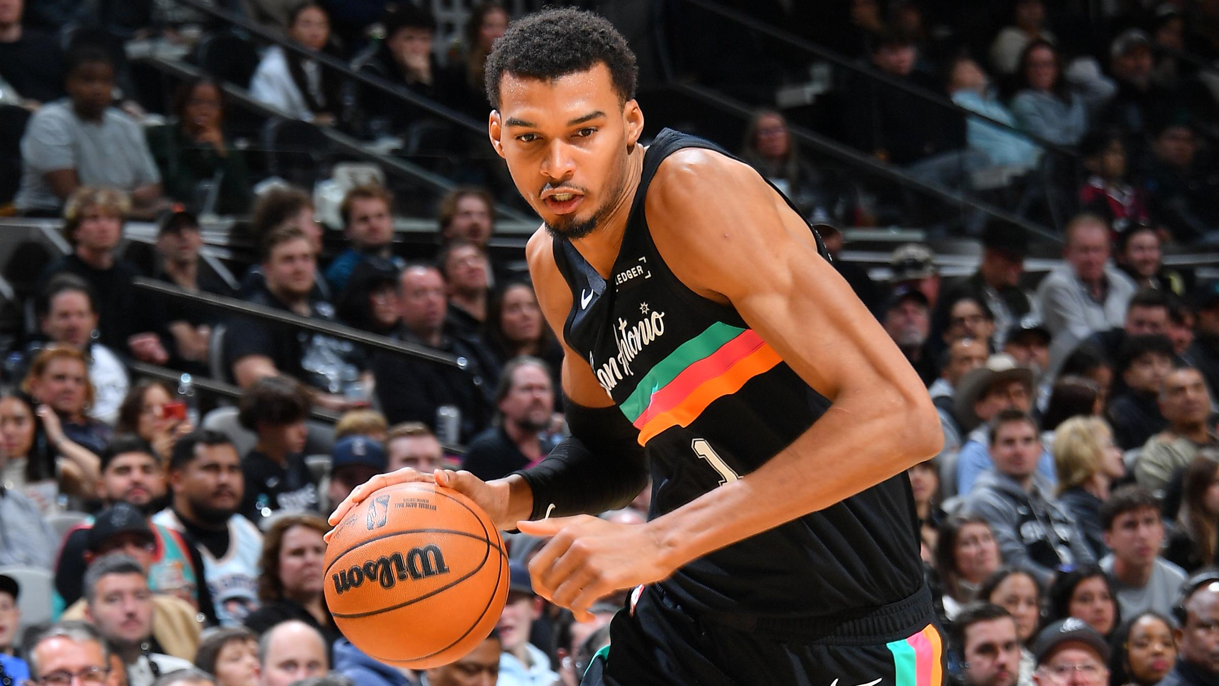 Cleveland Cavaliers v San Antonio Spurs