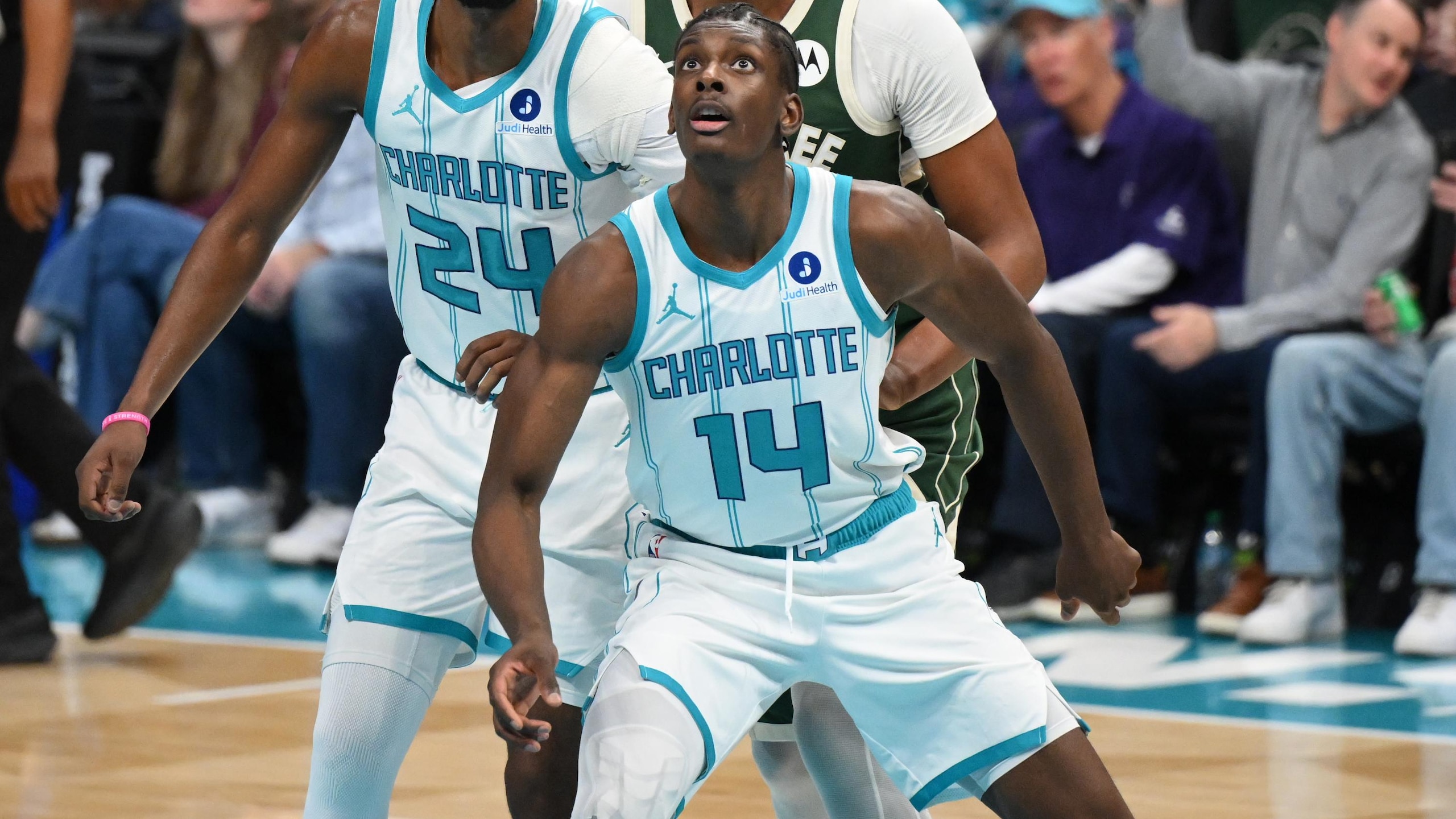 Milwaukee Bucks v Charlotte Hornets Milwaukee Bucks v Charlotte Hornets