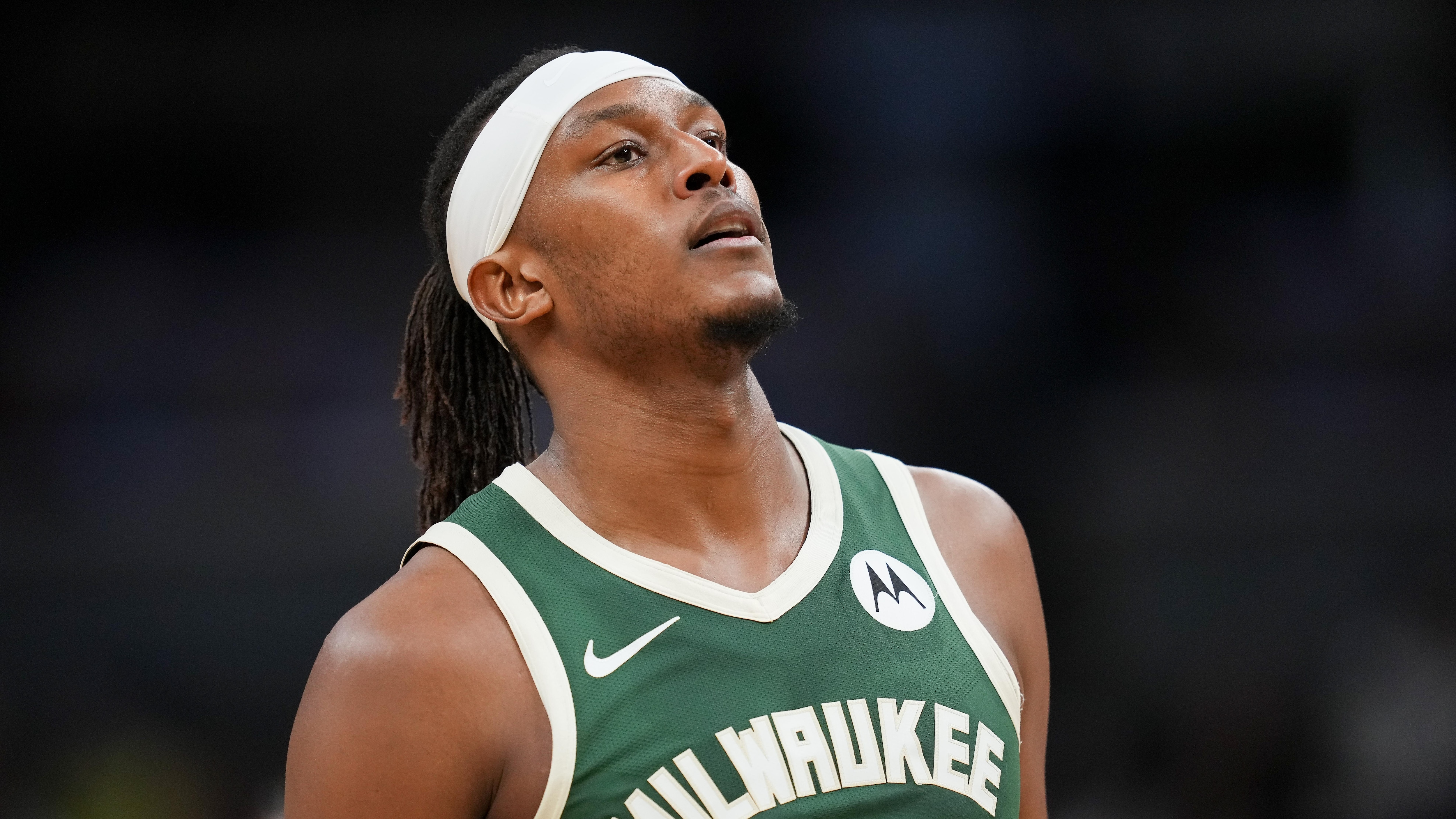 Milwaukee Bucks v Indiana Pacers