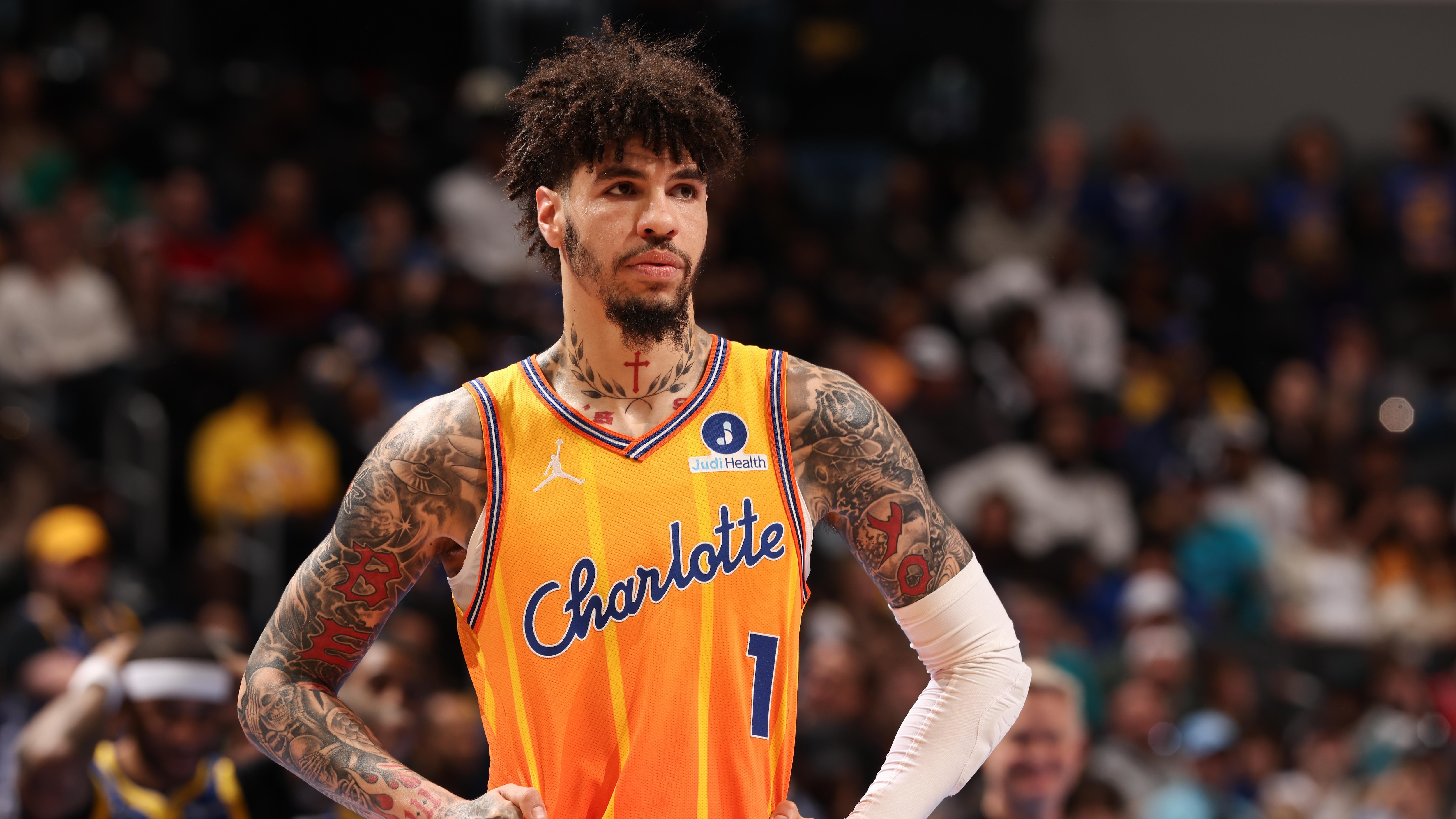 Golden State Warriors v Charlotte Hornets