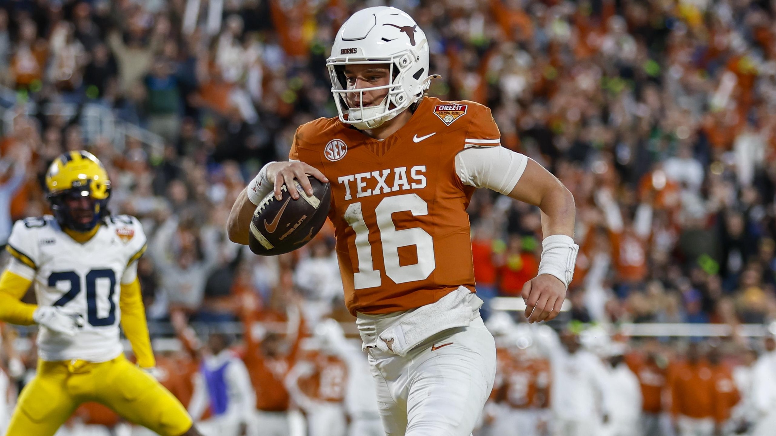 COLLEGE FOOTBALL: DEC 31 Cheez-It Citrus Bowl Michigan vs Texas