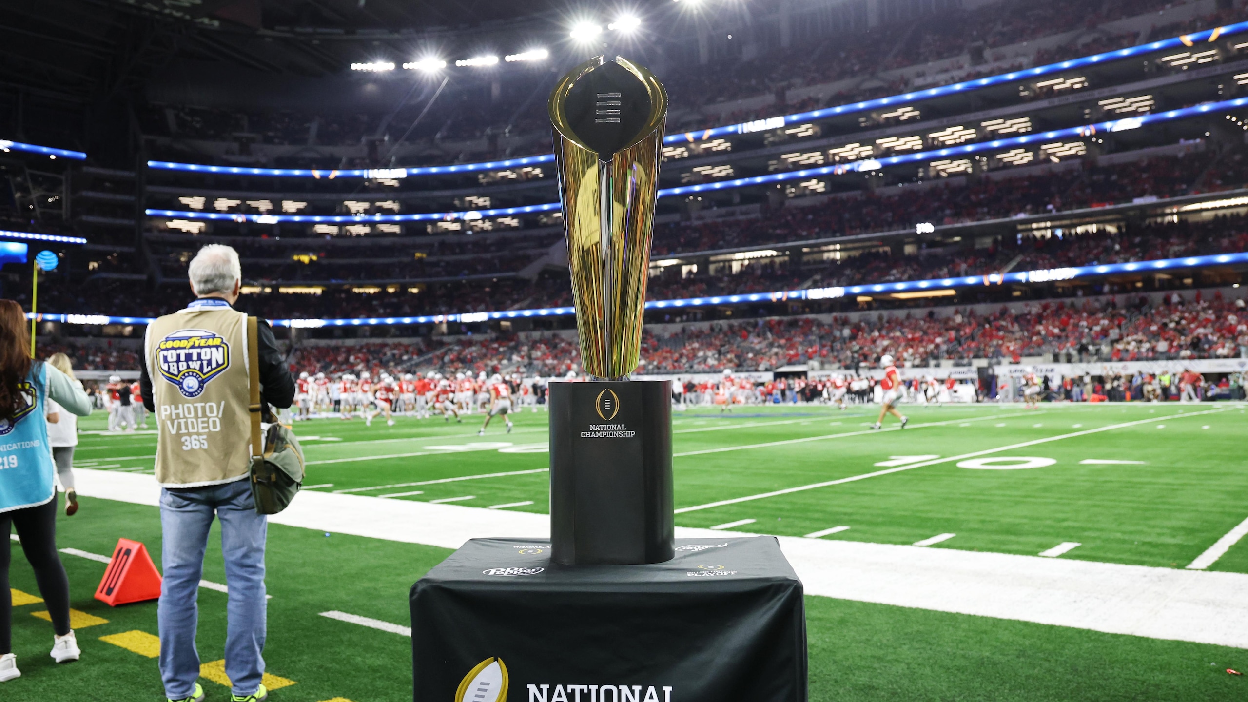 College Football Playoff Quarterfinal - Goodyear Cotton Bowl Classic: Miami v Ohio State