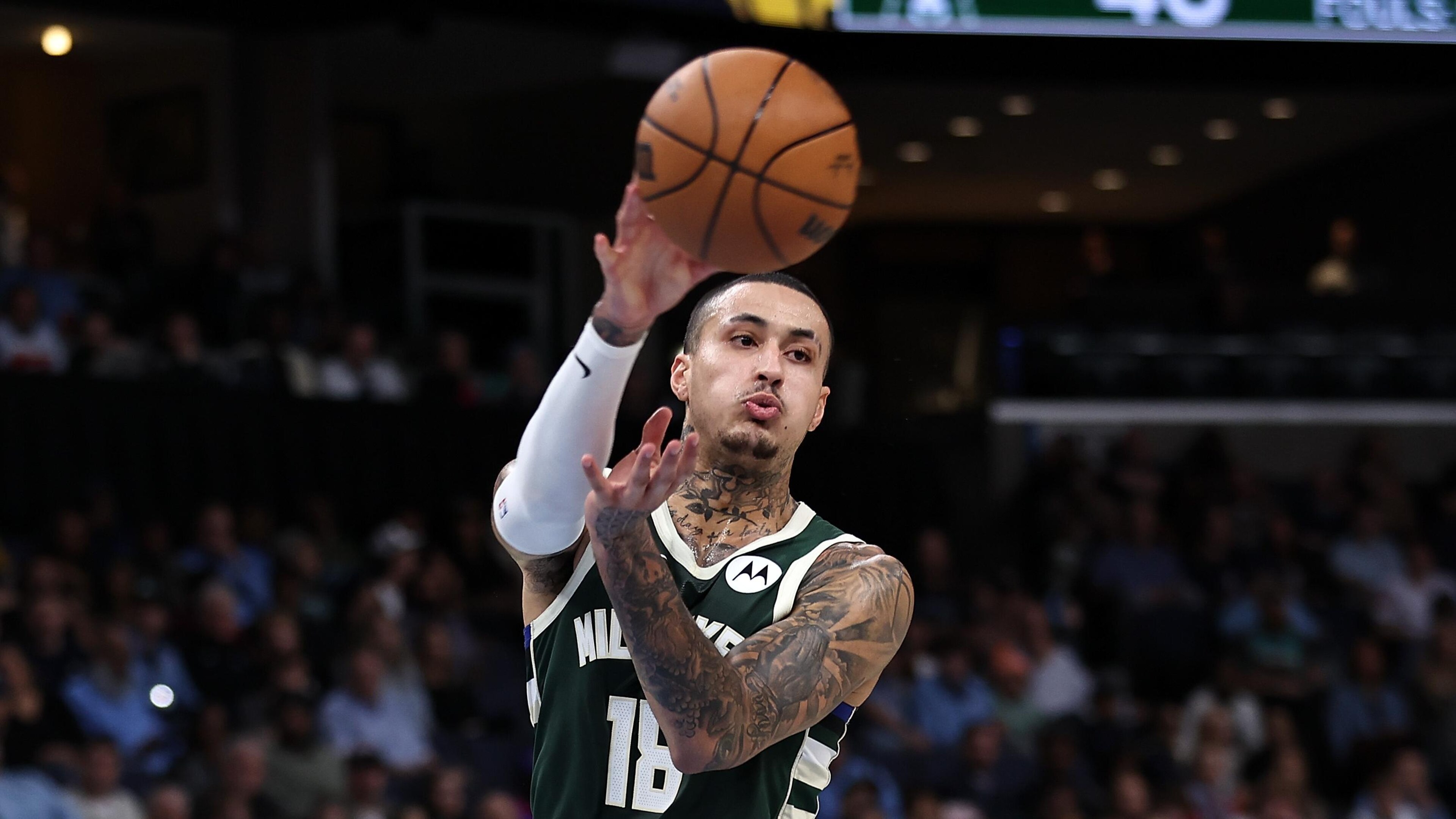 Milwaukee Bucks v Memphis Grizzlies Milwaukee Bucks v Memphis Grizzlies