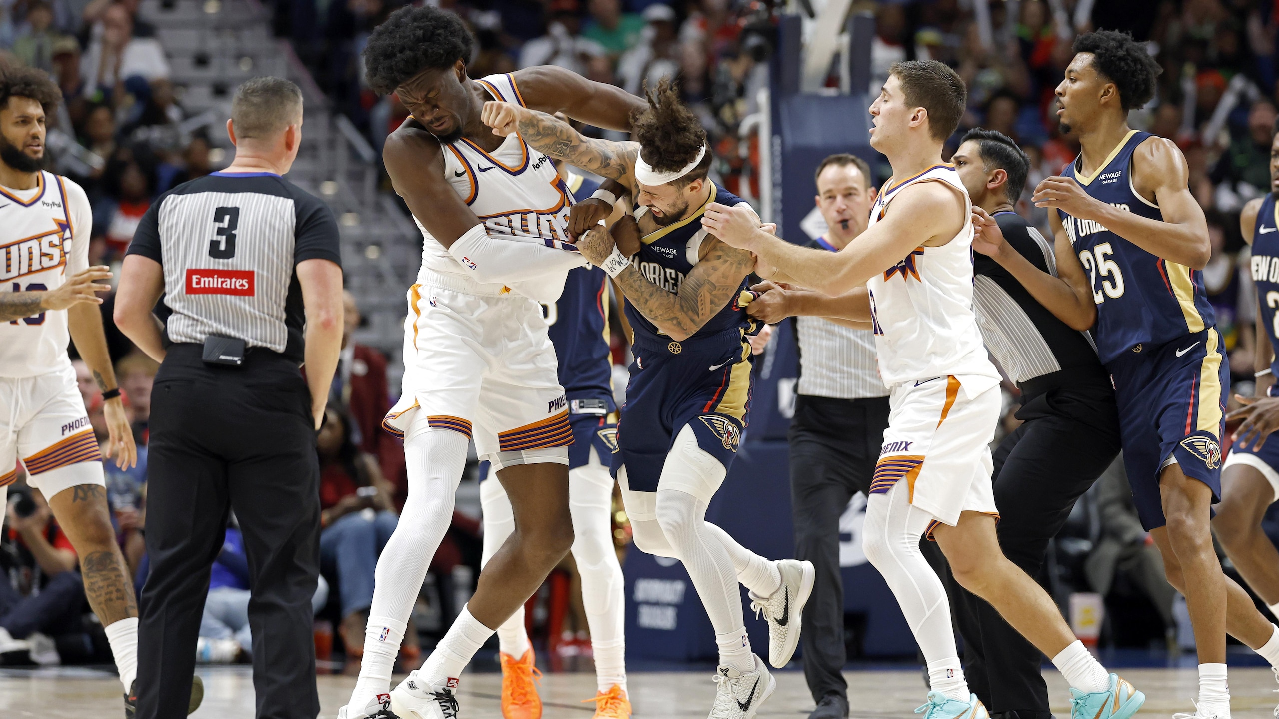 Phoenix Suns v New Orleans Pelicans