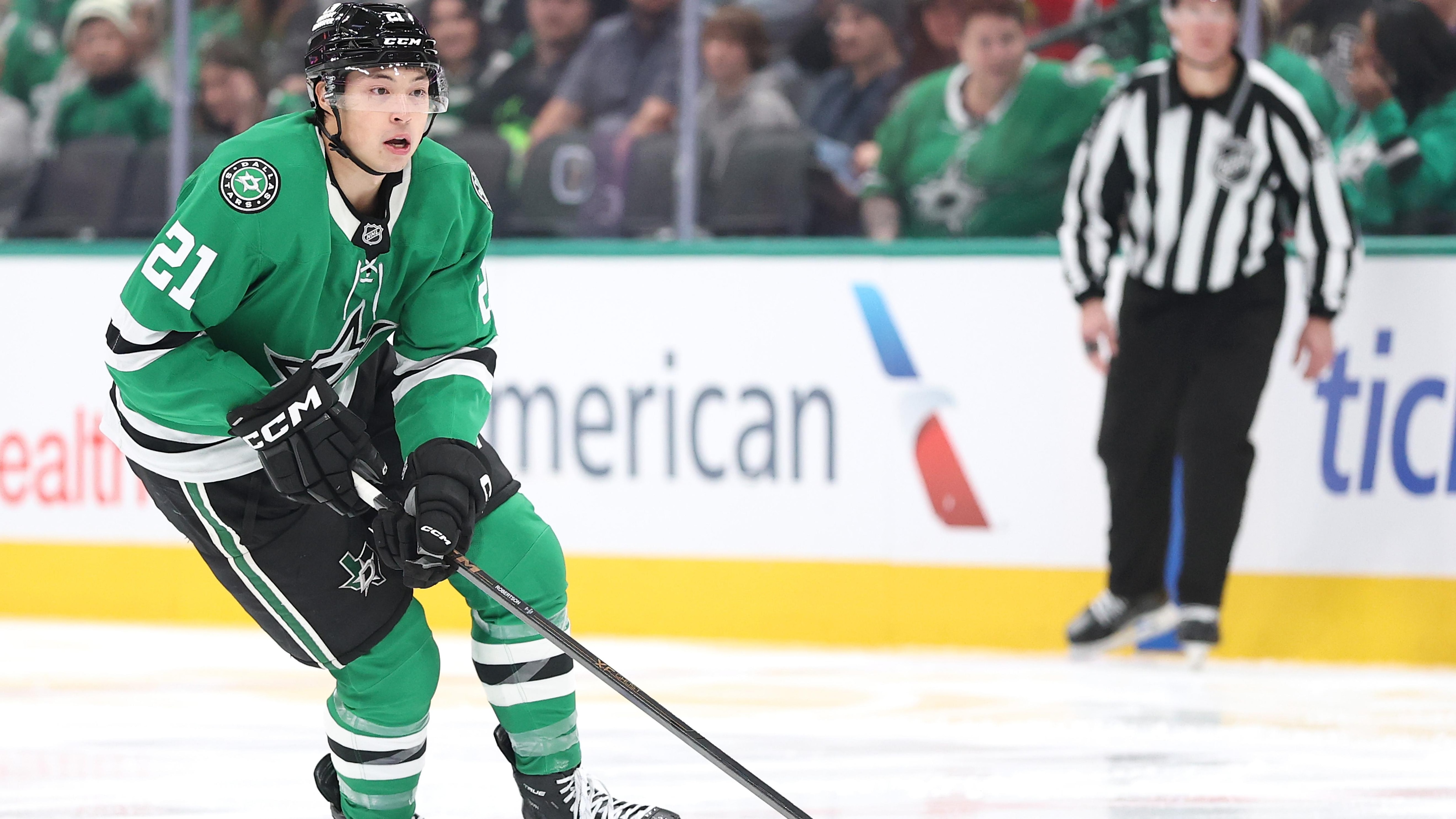 Chicago Blackhawks v Dallas Stars