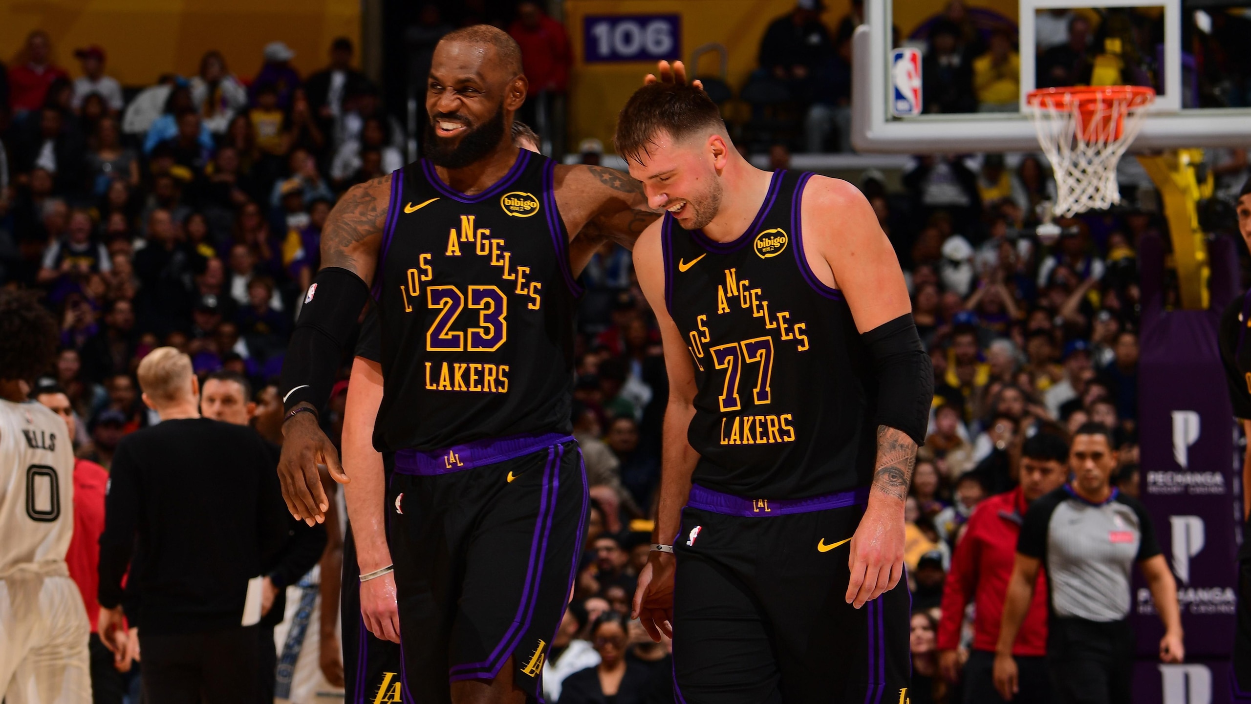 Memphis Grizzlies v Los Angeles Lakers