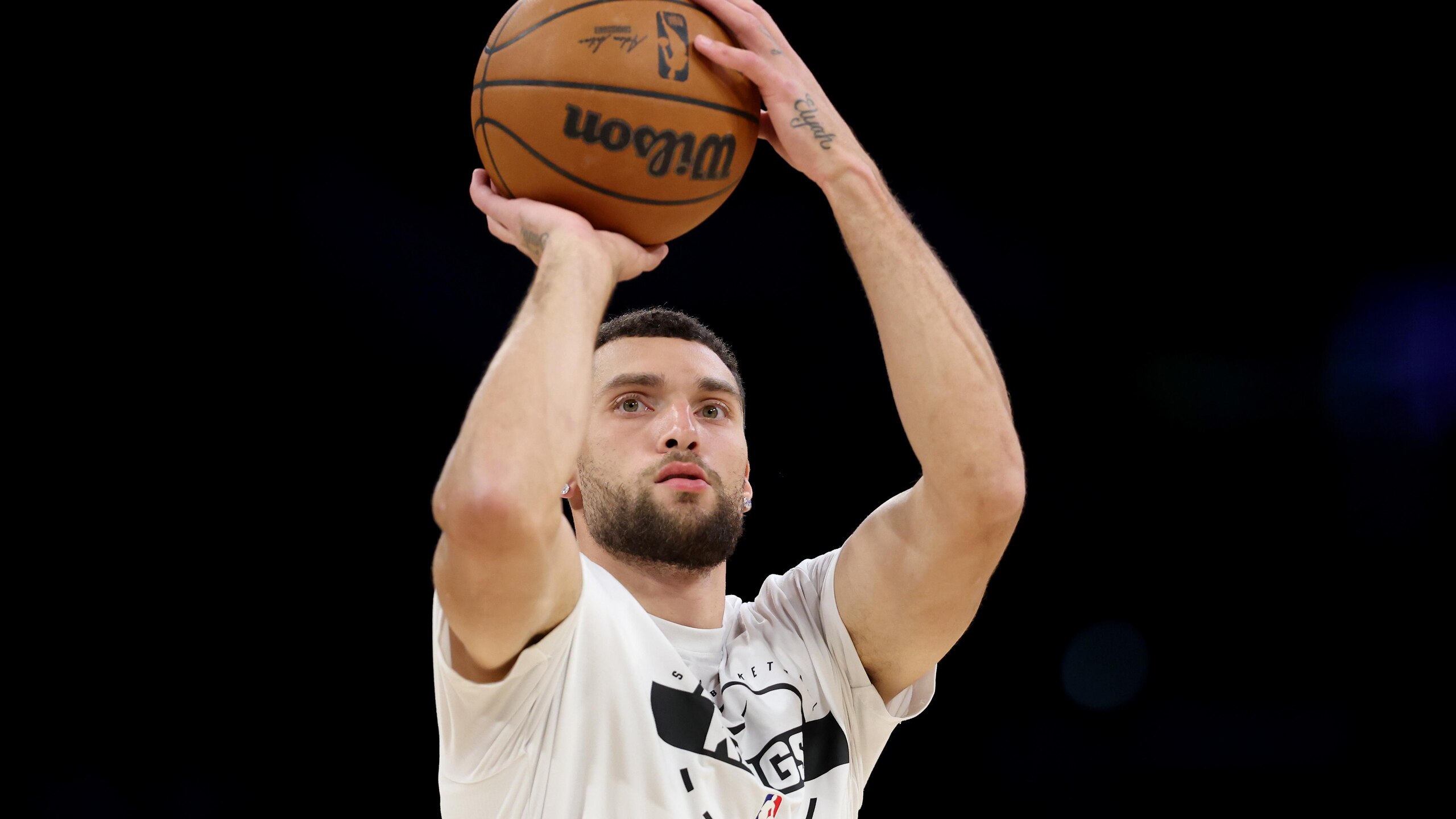 Sacramento Kings v Los Angeles Lakers Sacramento Kings v Los Angeles Lakers