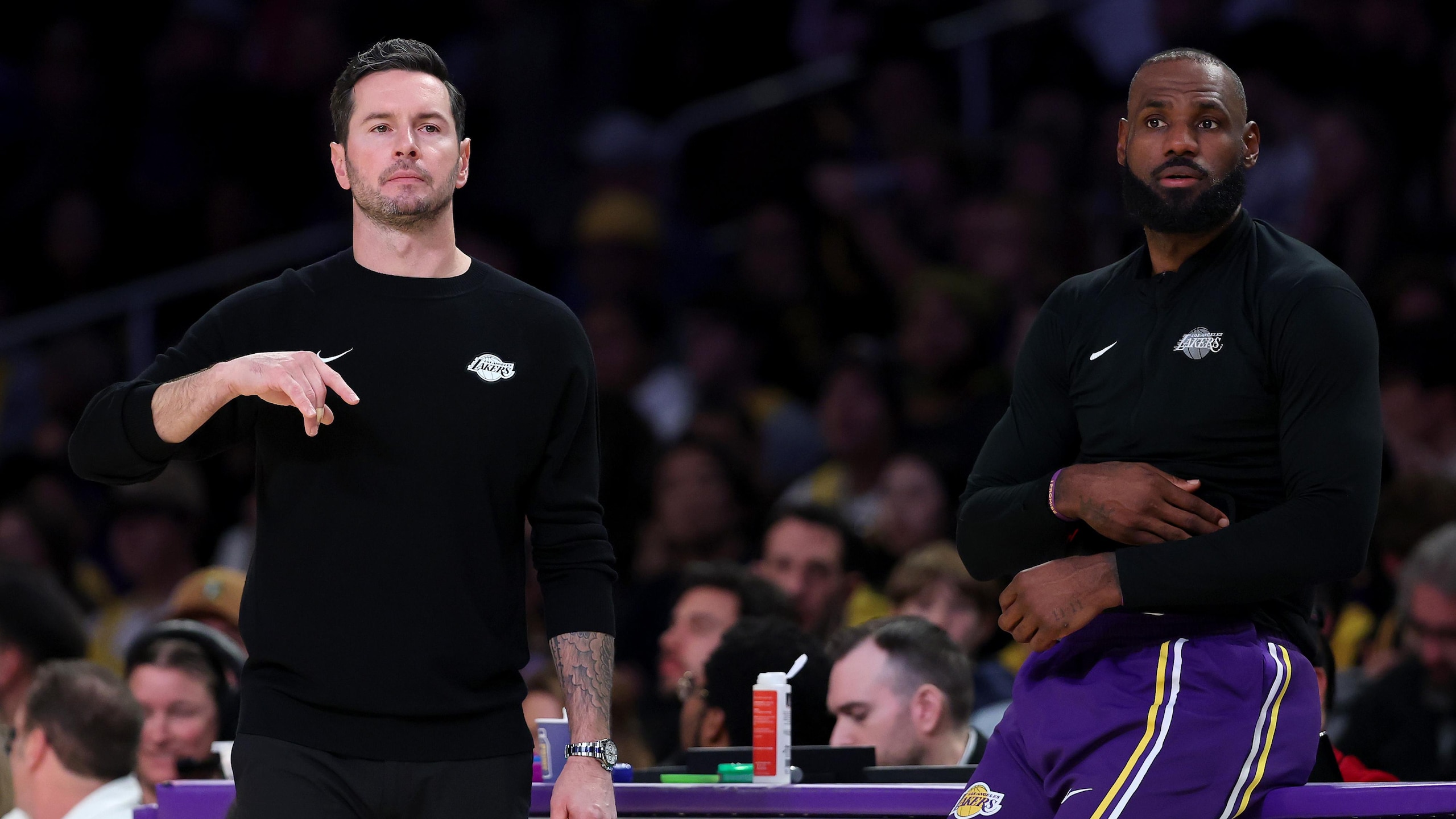 Sacramento Kings v Los Angeles Lakers