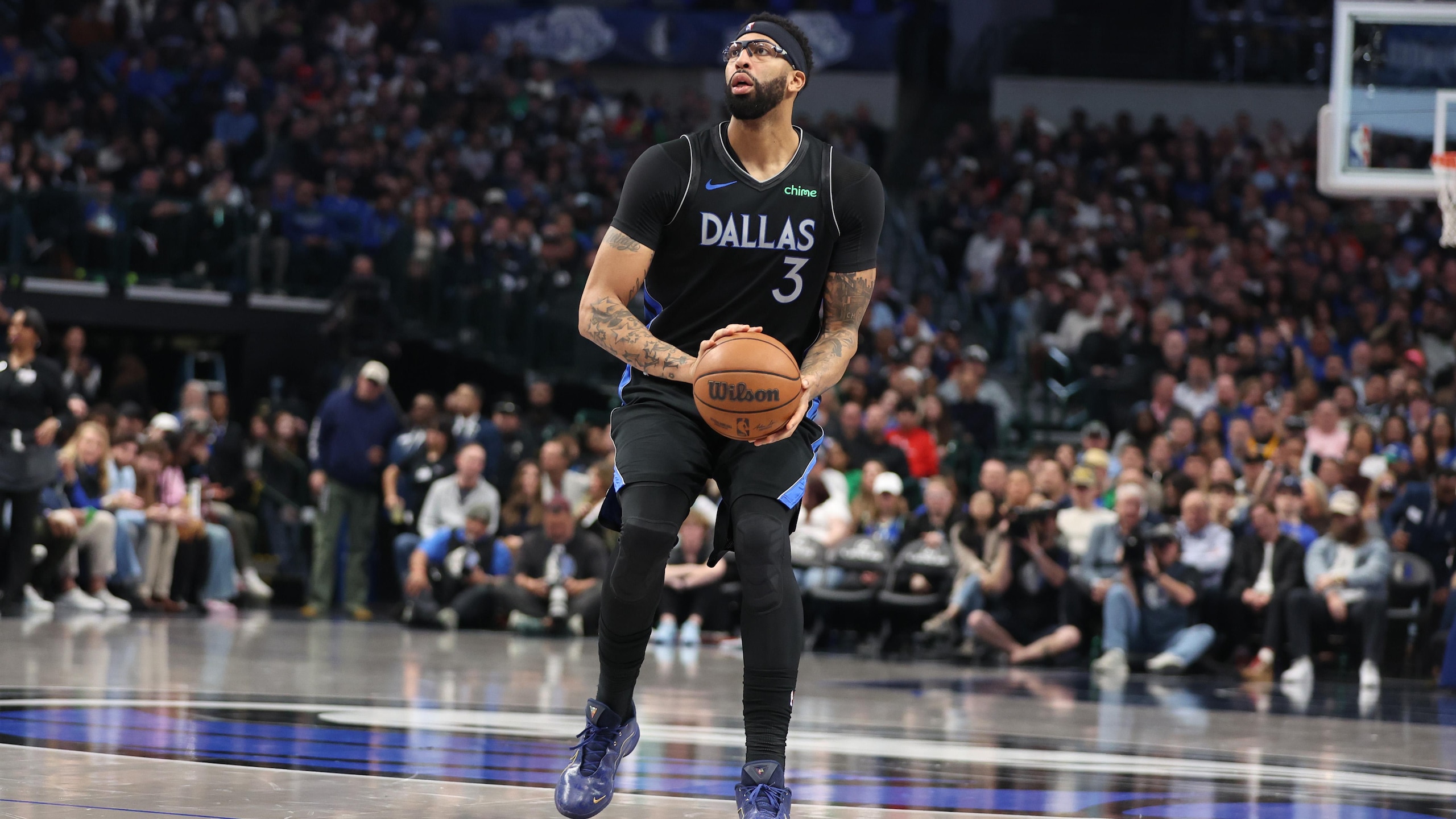 Houston Rockets v Dallas Mavericks