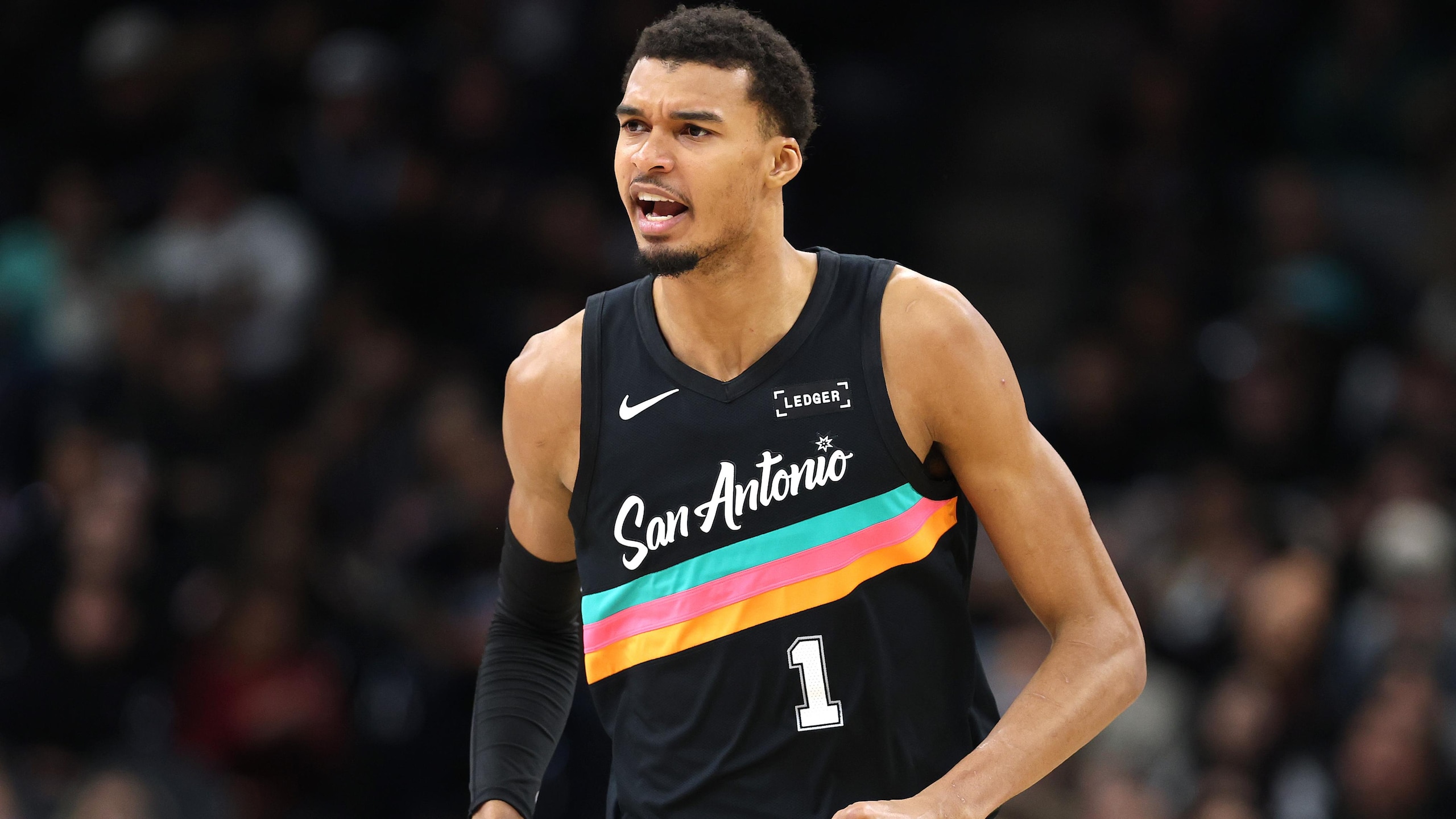 Cleveland Cavaliers v San Antonio Spurs Cleveland Cavaliers v San Antonio Spurs