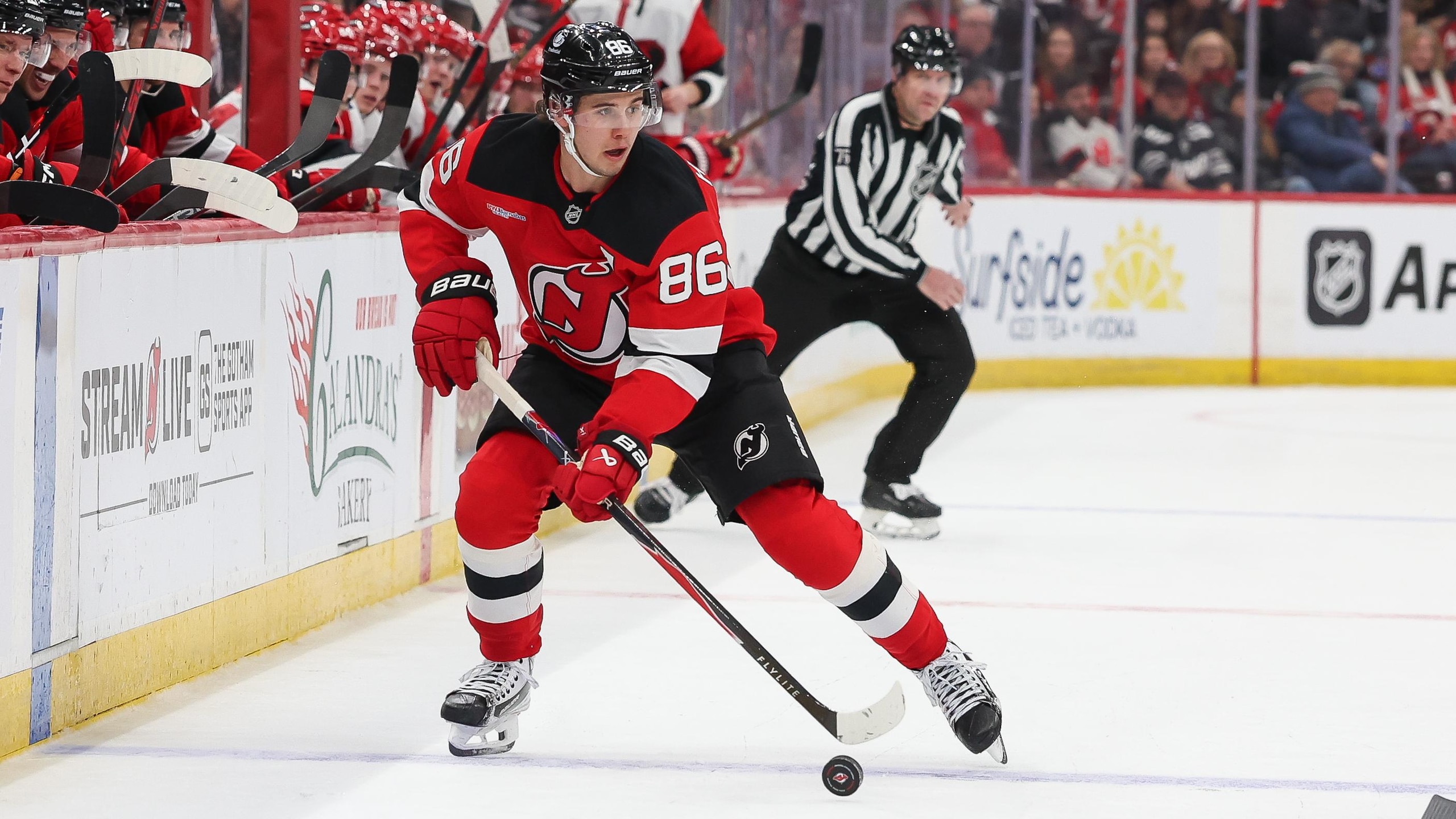 Carolina Hurricanes v New Jersey Devils