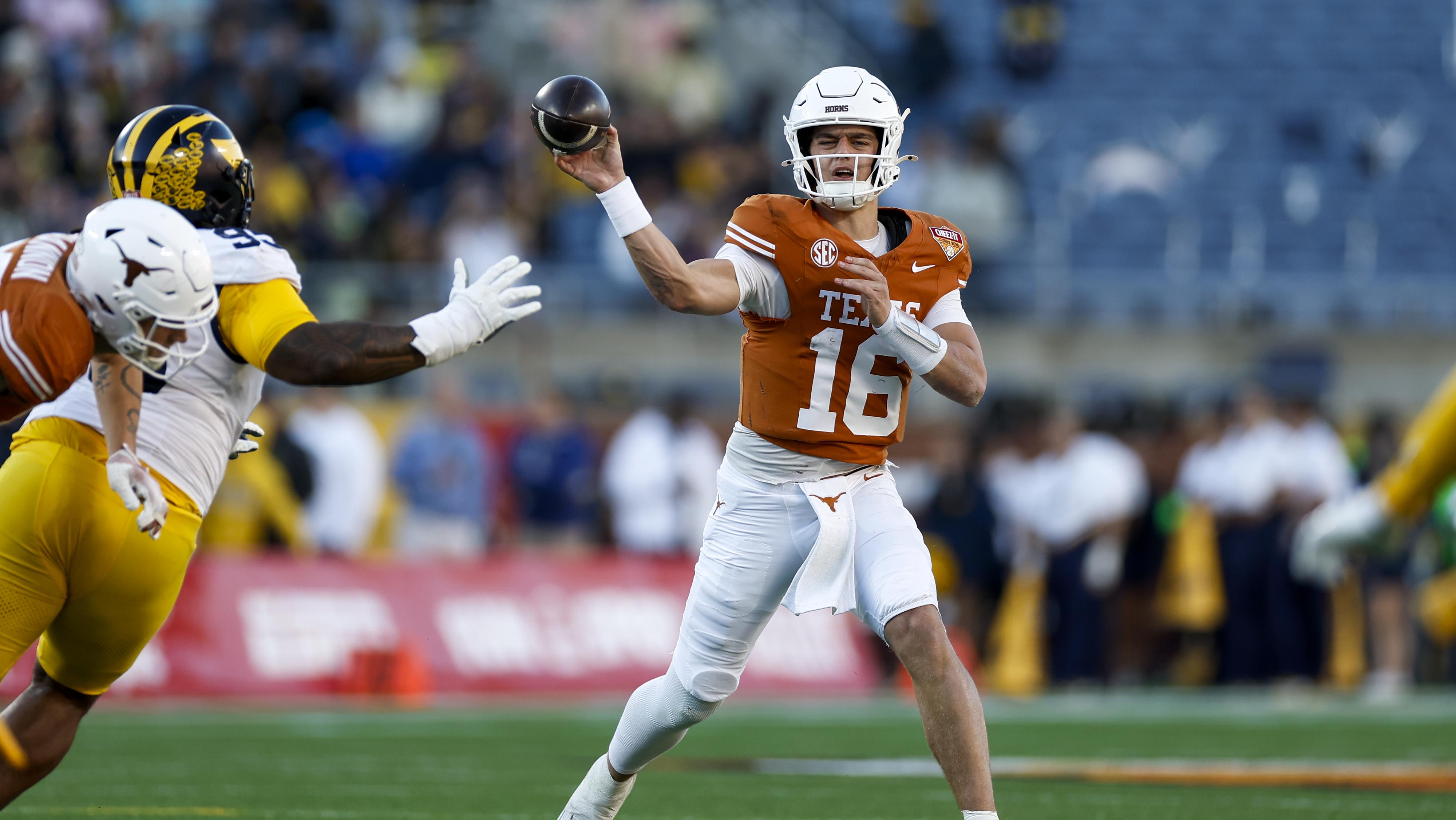 COLLEGE FOOTBALL: DEC 31 Cheez-It Citrus Bowl Michigan vs Texas
