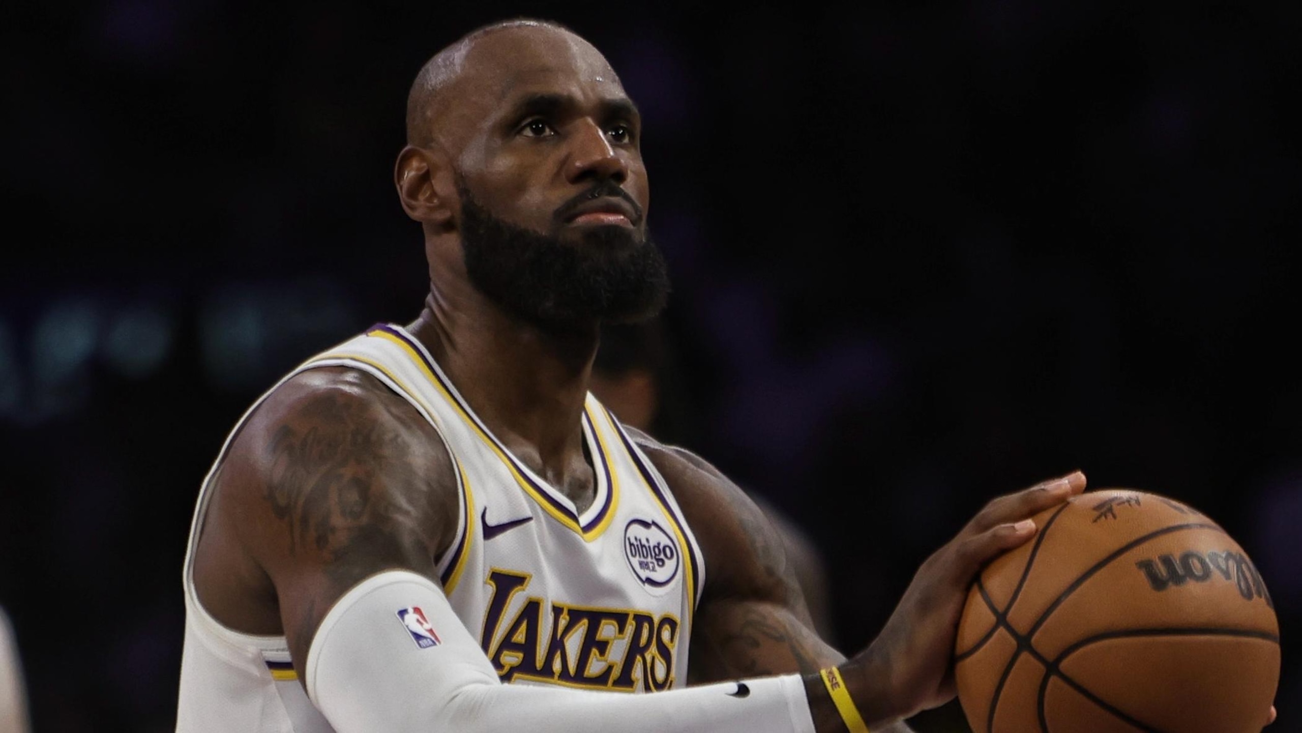 Memphis Grizzlies v Los Angeles Lakers Memphis Grizzlies v Los Angeles Lakers