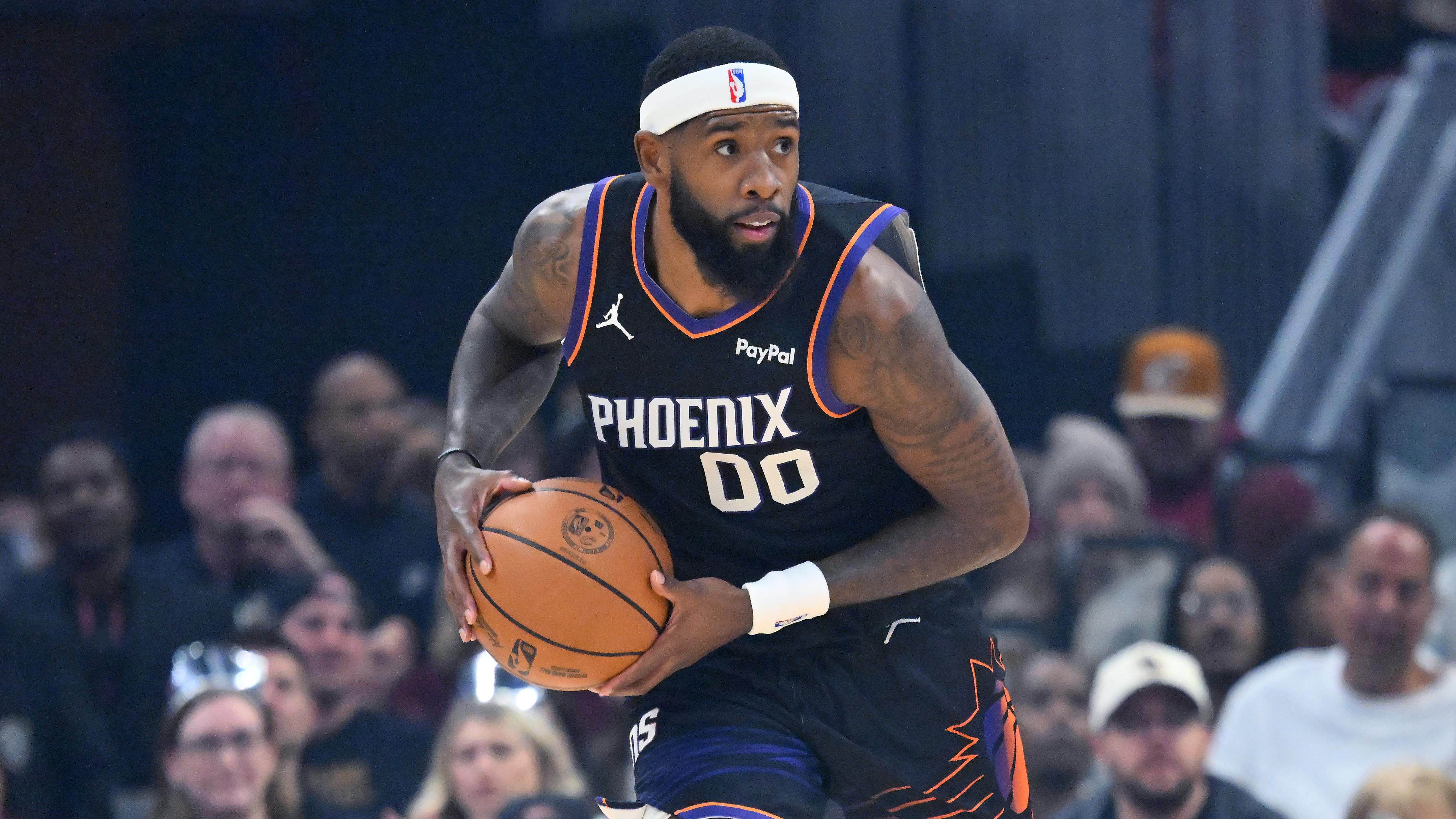 Phoenix Suns v Cleveland Cavaliers