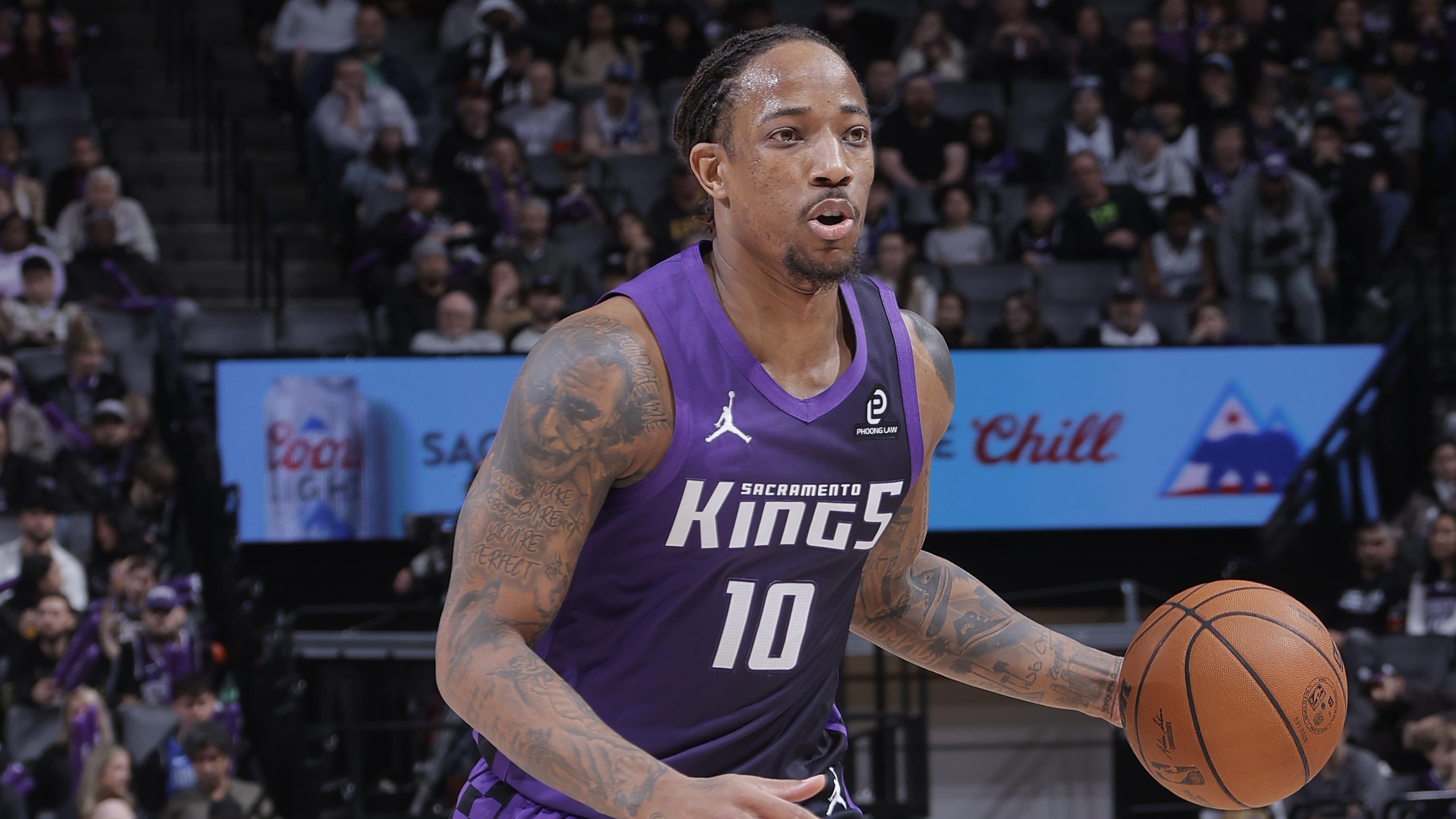 Dallas Mavericks v Sacramento Kings