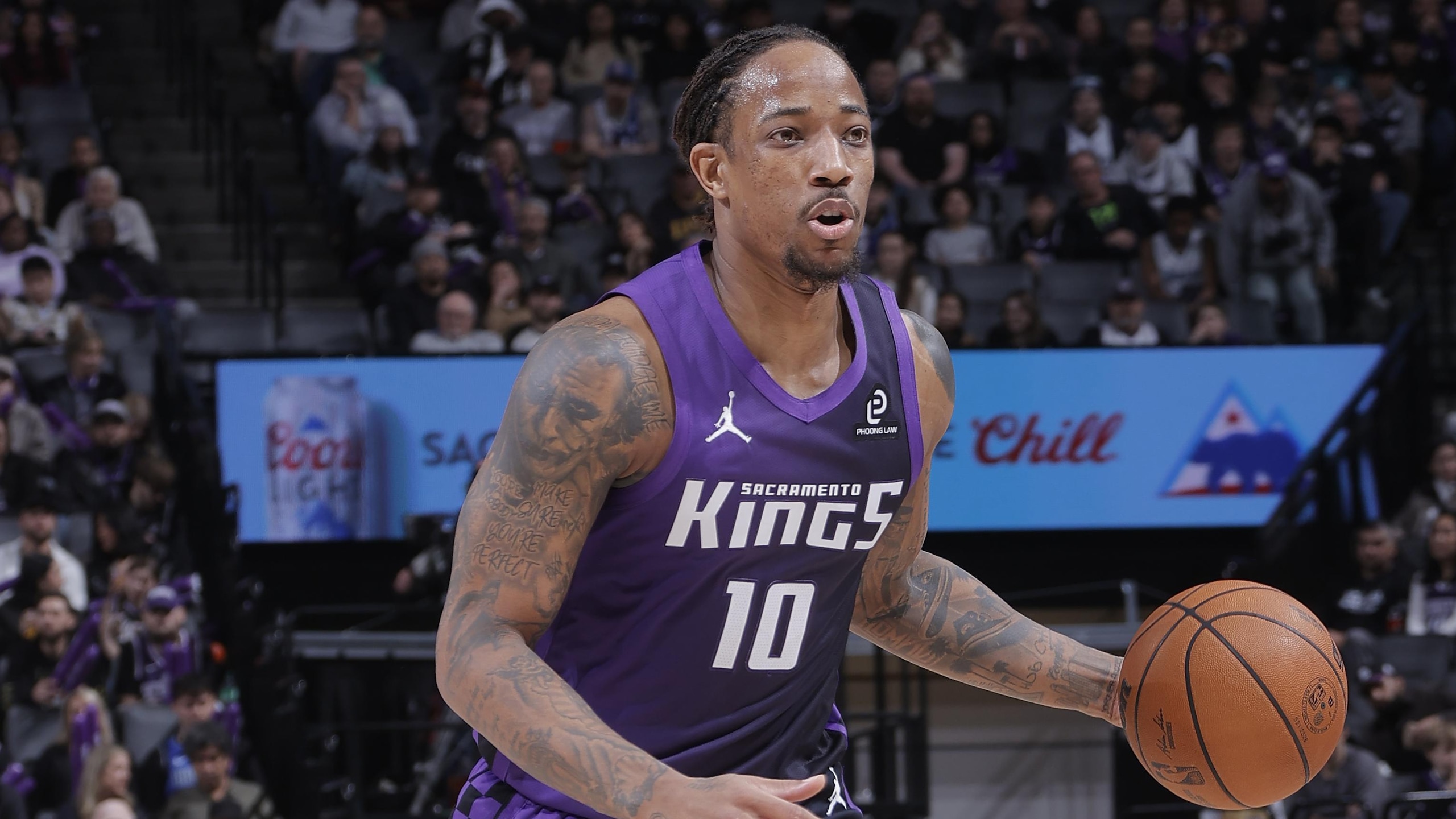 Dallas Mavericks v Sacramento Kings Dallas Mavericks v Sacramento Kings