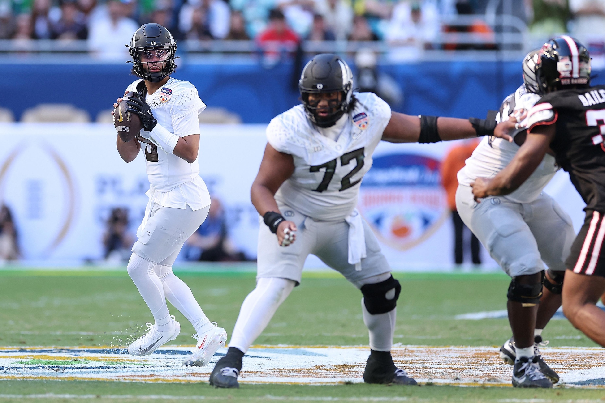 College Football Playoff Quarterfinal - Capital One Orange Bowl: Oregon v Texas Tech
