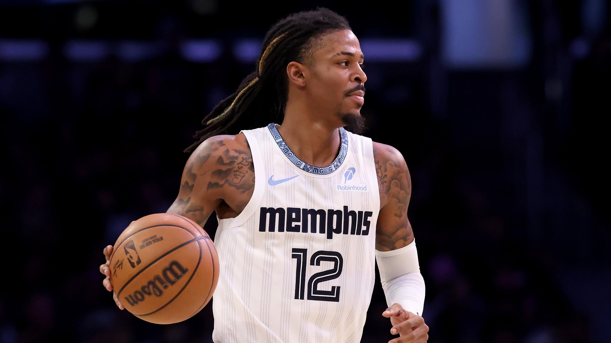 Memphis Grizzlies v Los Angeles Lakers