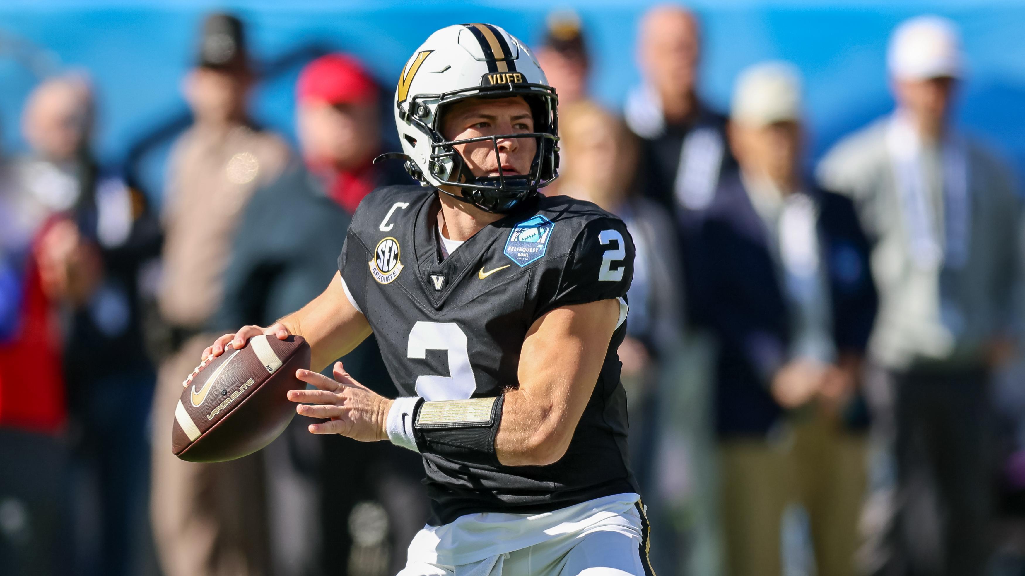 2025 ReliaQuest Bowl - Iowa v Vanderbilt