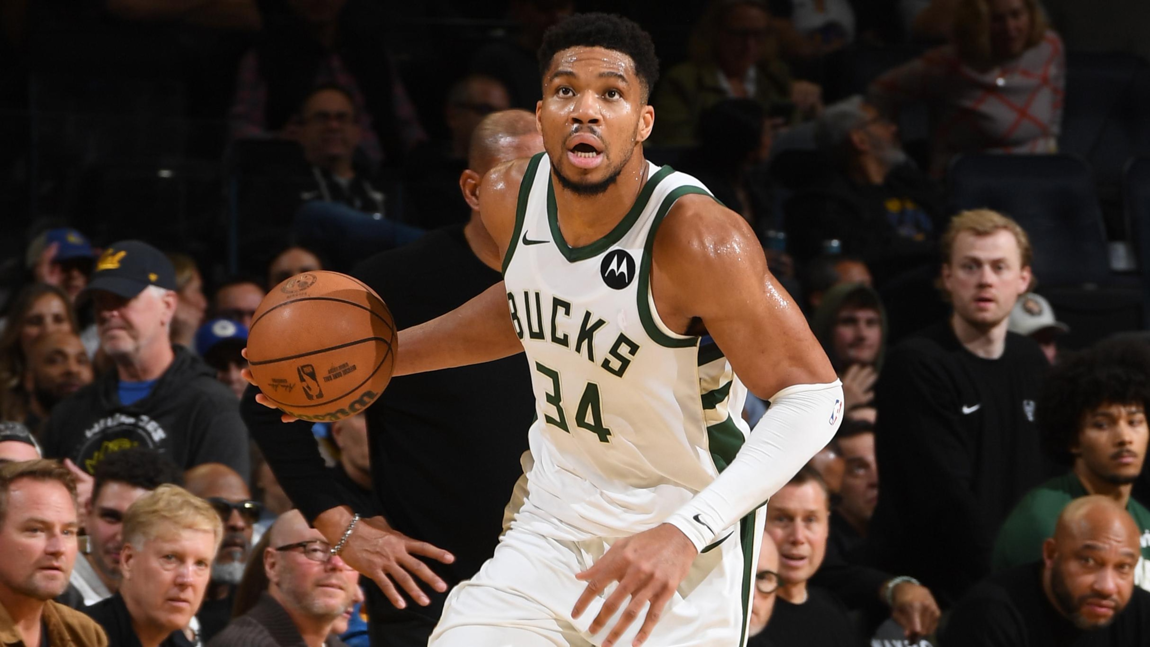 Milwaukee Bucks v Golden State Warriors