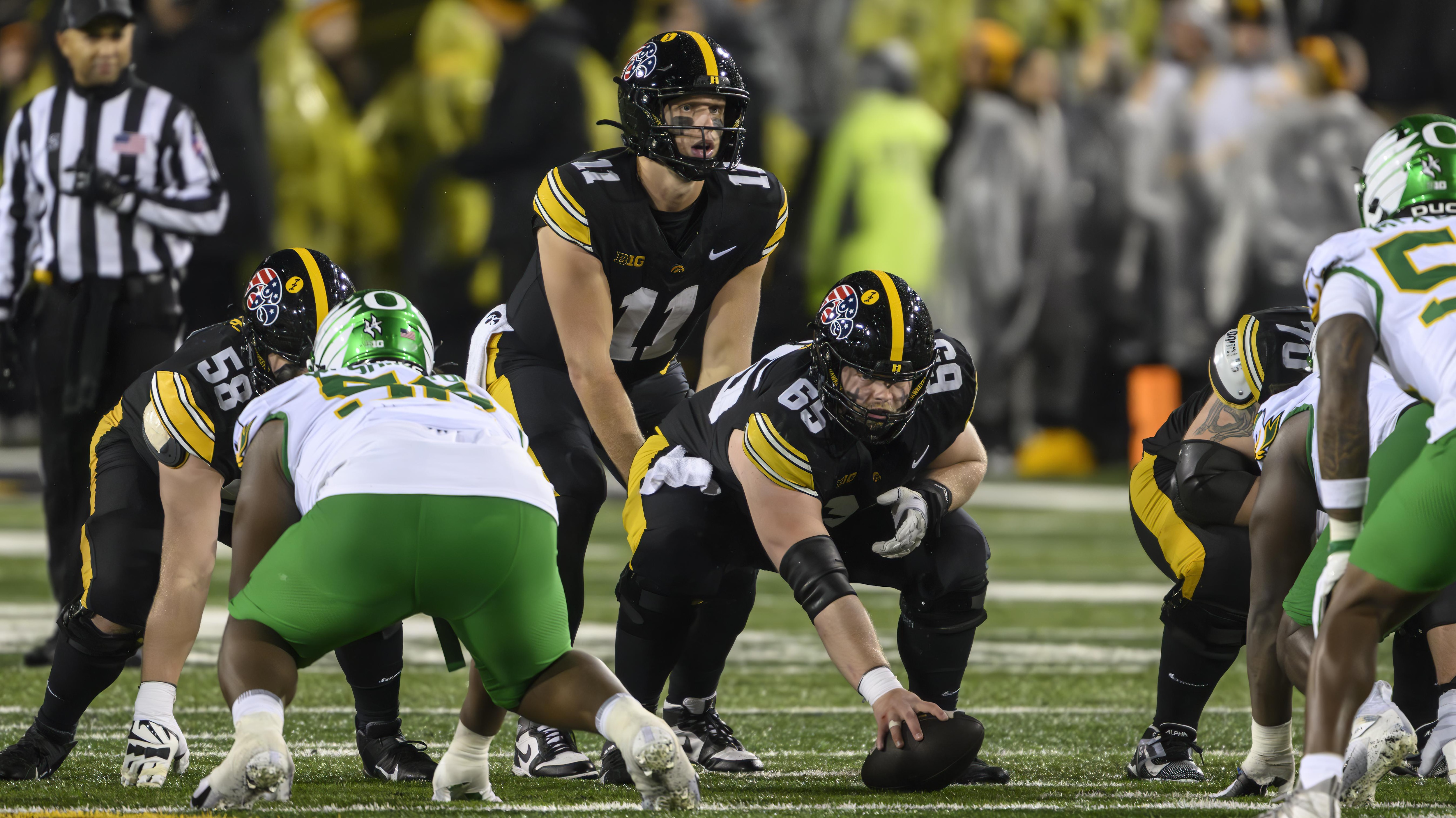 Oregon Ducks v Iowa Hawkeyes