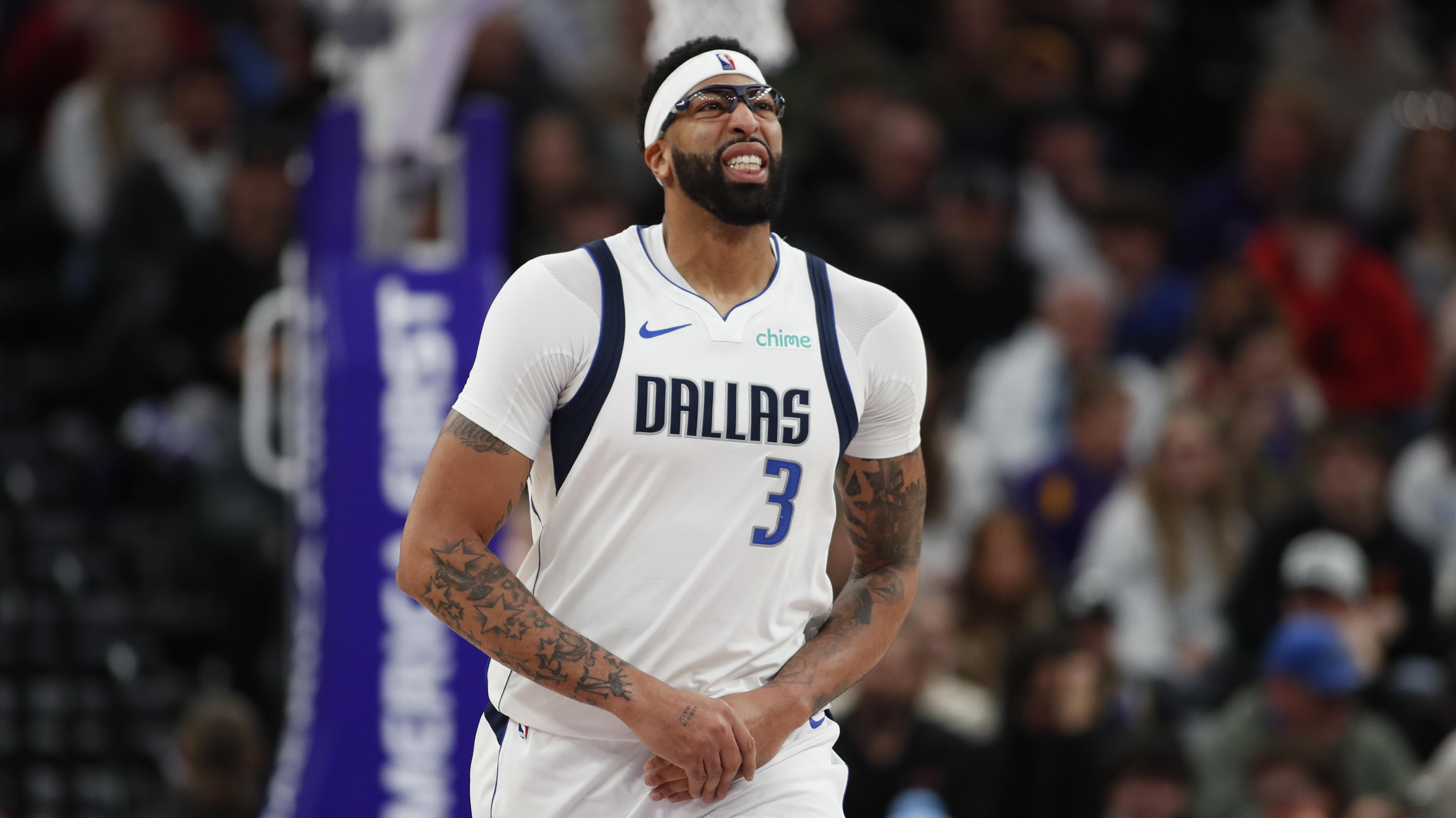 Dallas Mavericks v Utah Jazz