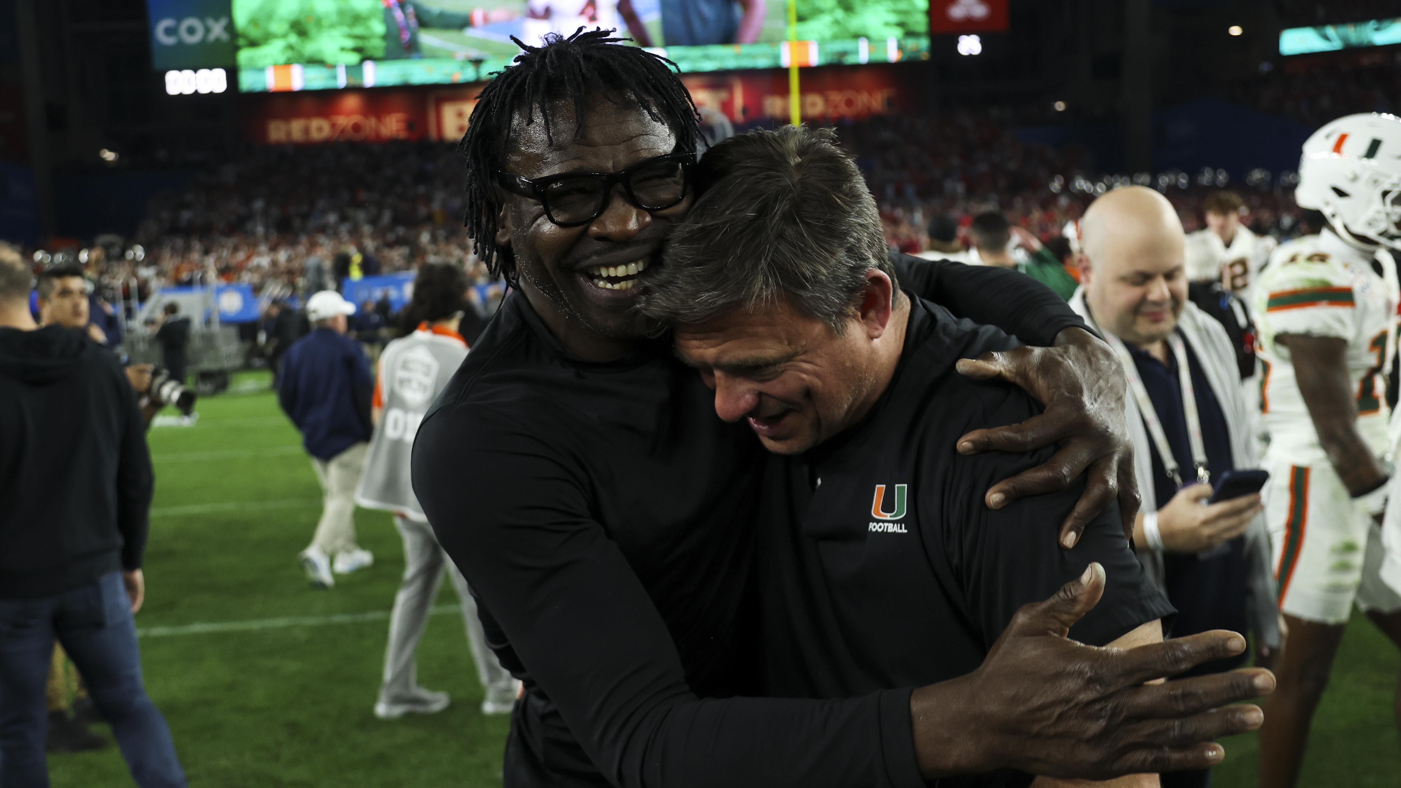 SNL Spoofs Michael Irvin in New Video Ahead of Miami's CFP Title Game vs. Indiana