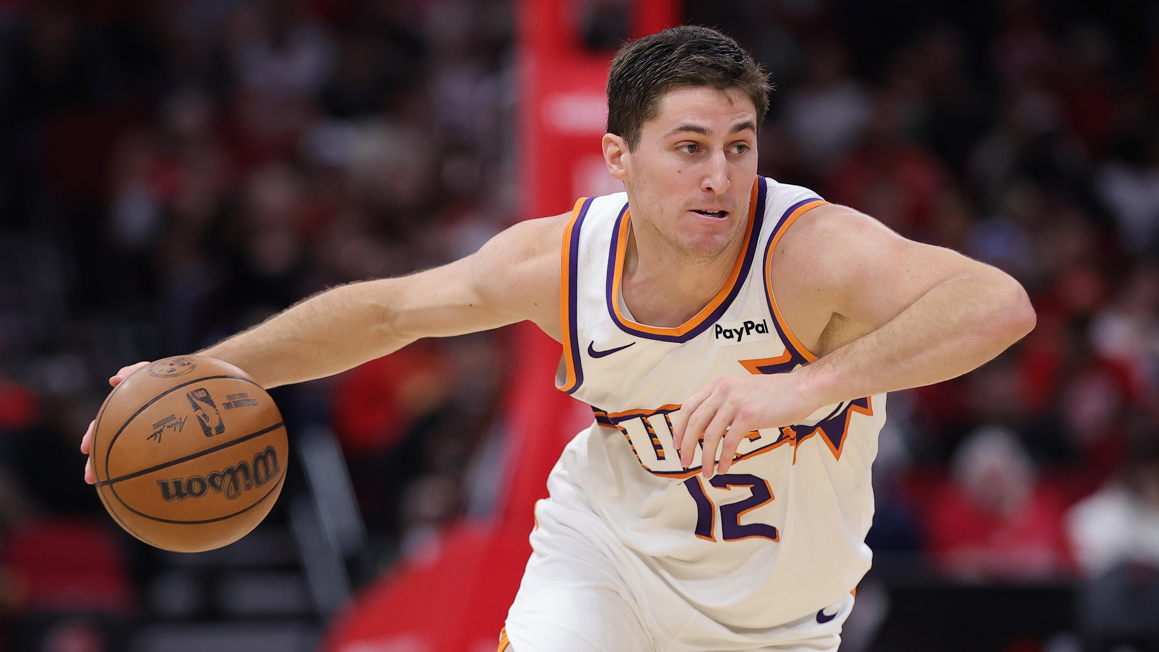 Phoenix Suns v Houston Rockets