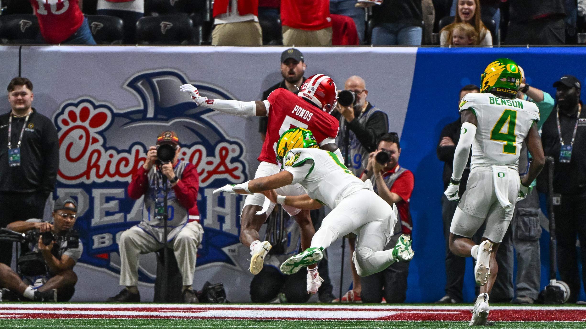 COLLEGE FOOTBALL: JAN 09 College Football Playoff Semifinal at the Chick-fil-A Peach Bowl Indiana vs Oregon
