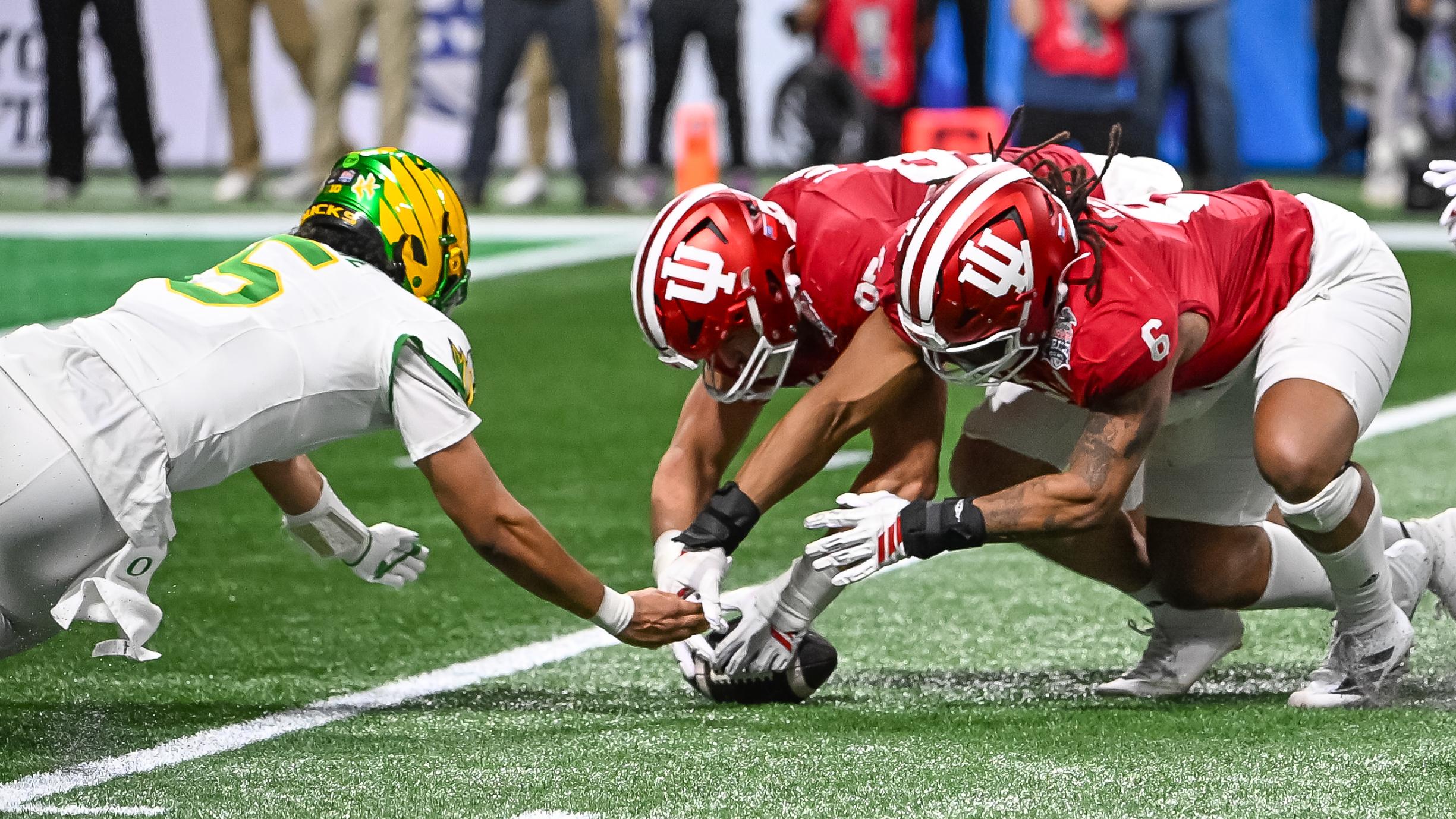 COLLEGE FOOTBALL: JAN 09 College Football Playoff Semifinal at the Chick-fil-A Peach Bowl Indiana vs Oregon