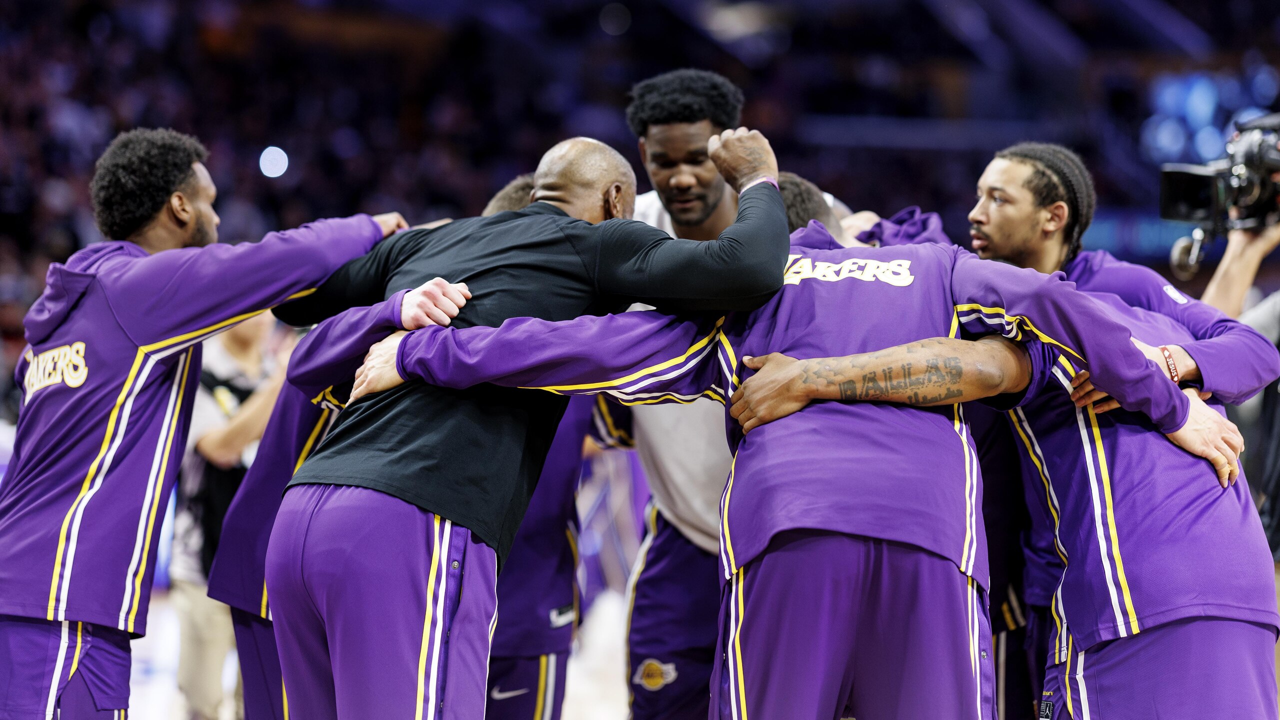 Lakers vs Bucks in Los Angeles, CA