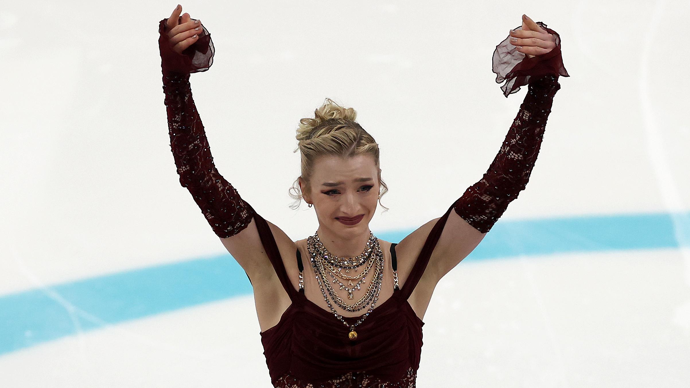 Deadspin | Three Reasons 15-Year-Old Yulia Lipnitskaya Could Shock The World, image size:2405x1353