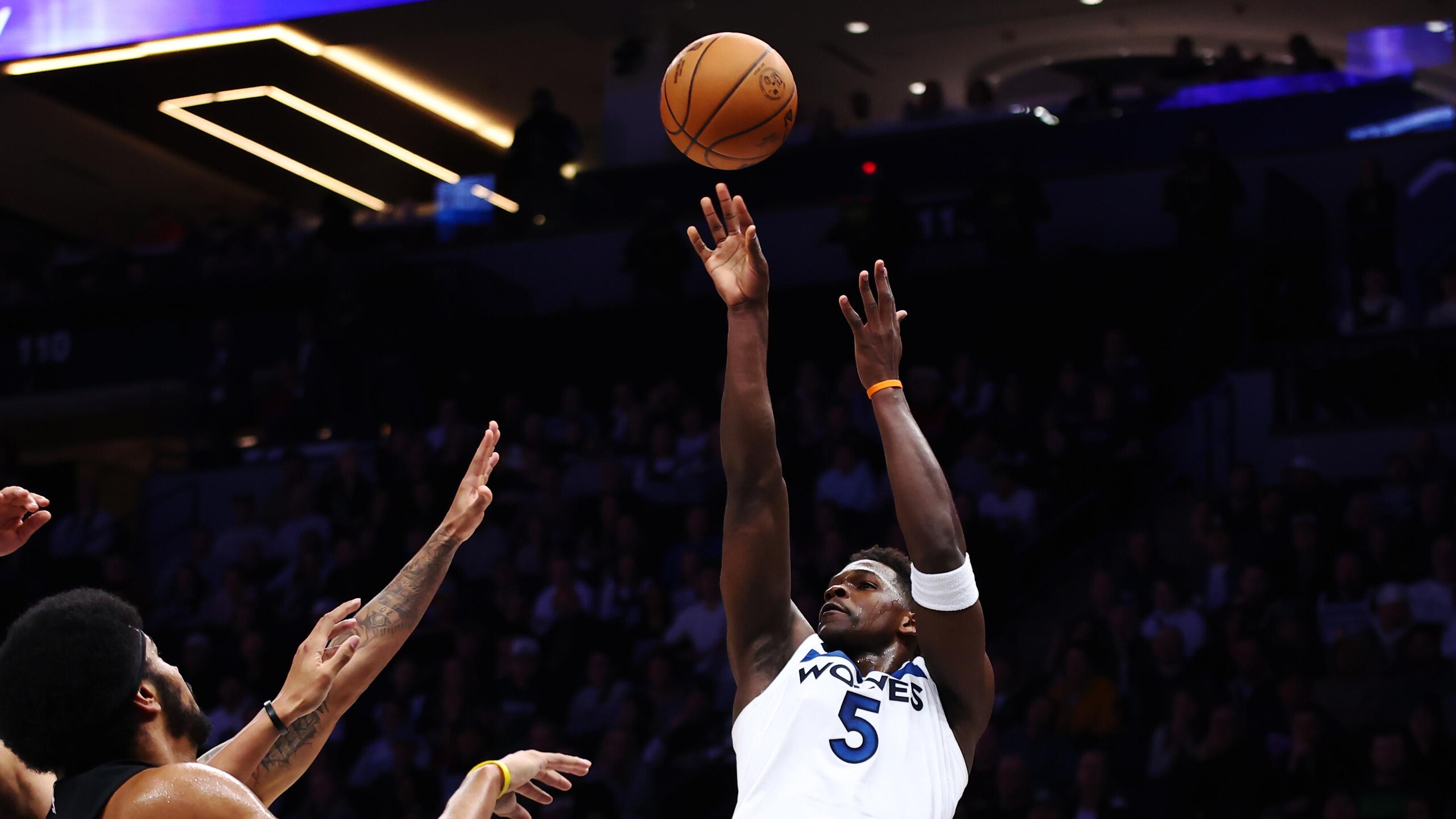 Cleveland Cavaliers v Minnesota TImberwolves