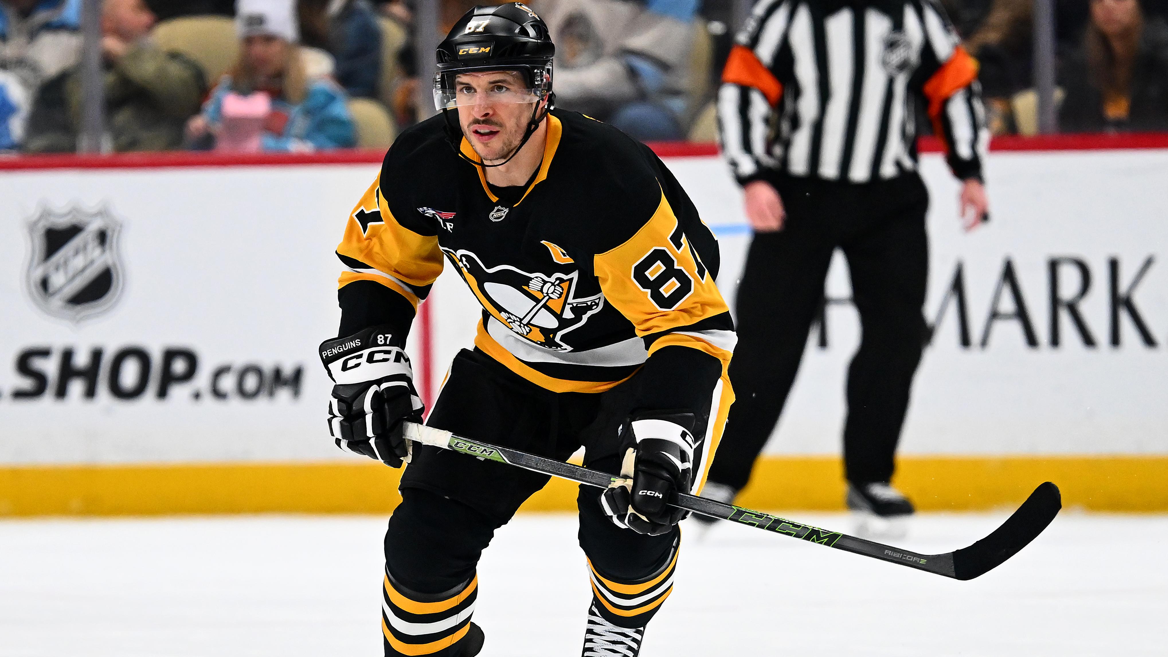 Carolina Hurricanes v Pittsburgh Penguins