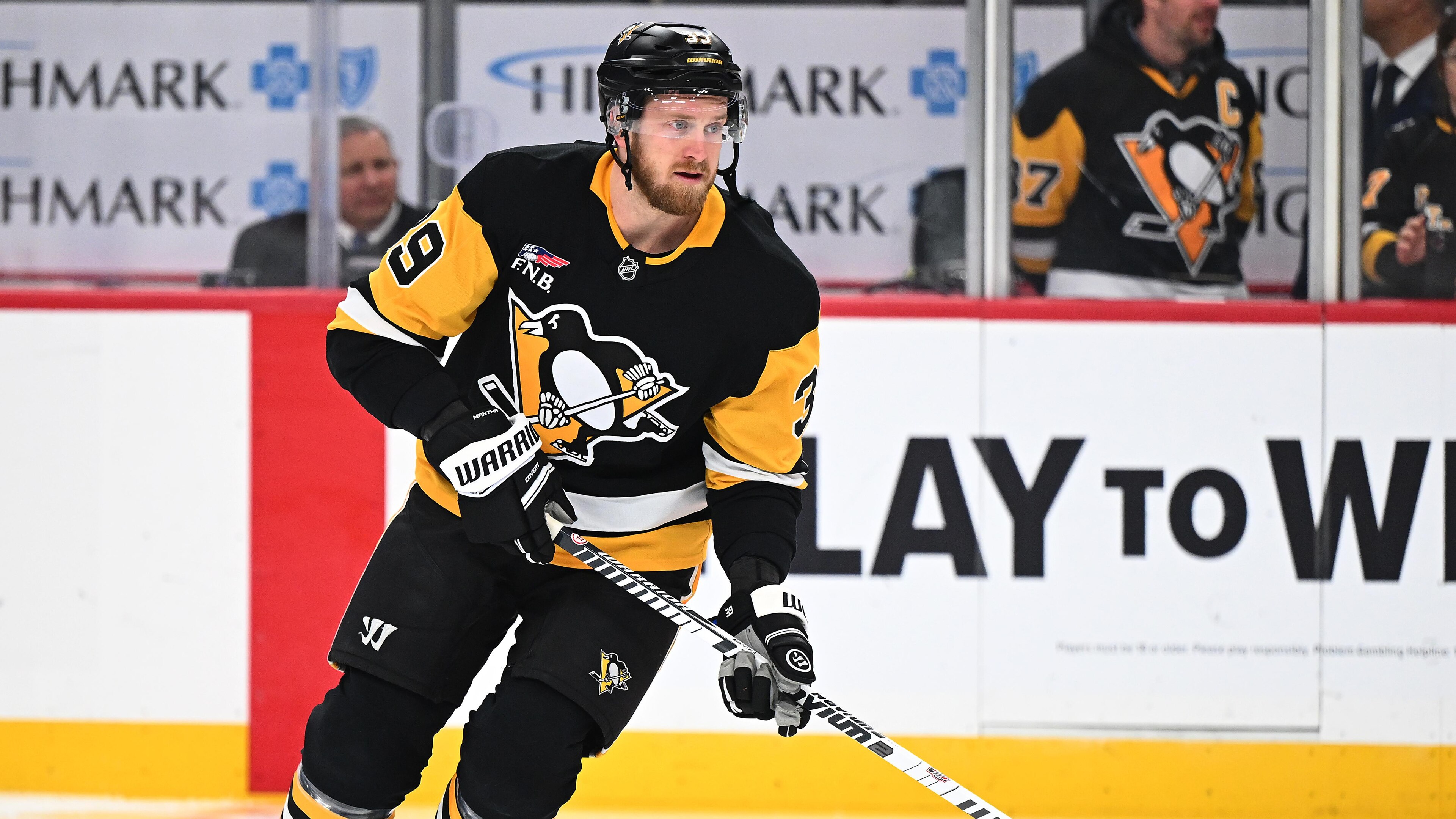 Carolina Hurricanes v Pittsburgh Penguins