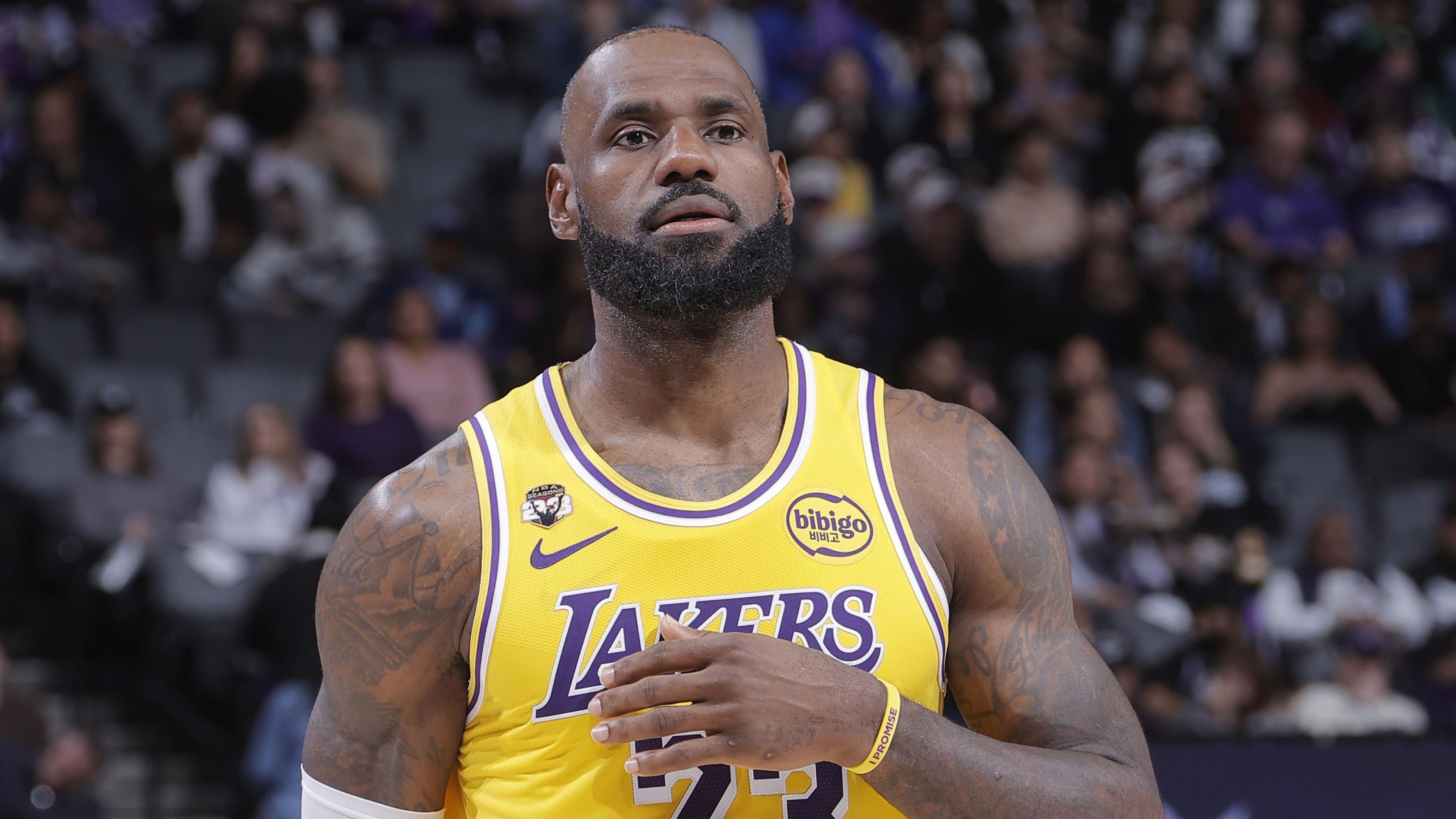 Los Angeles Lakers v Sacramento Kings